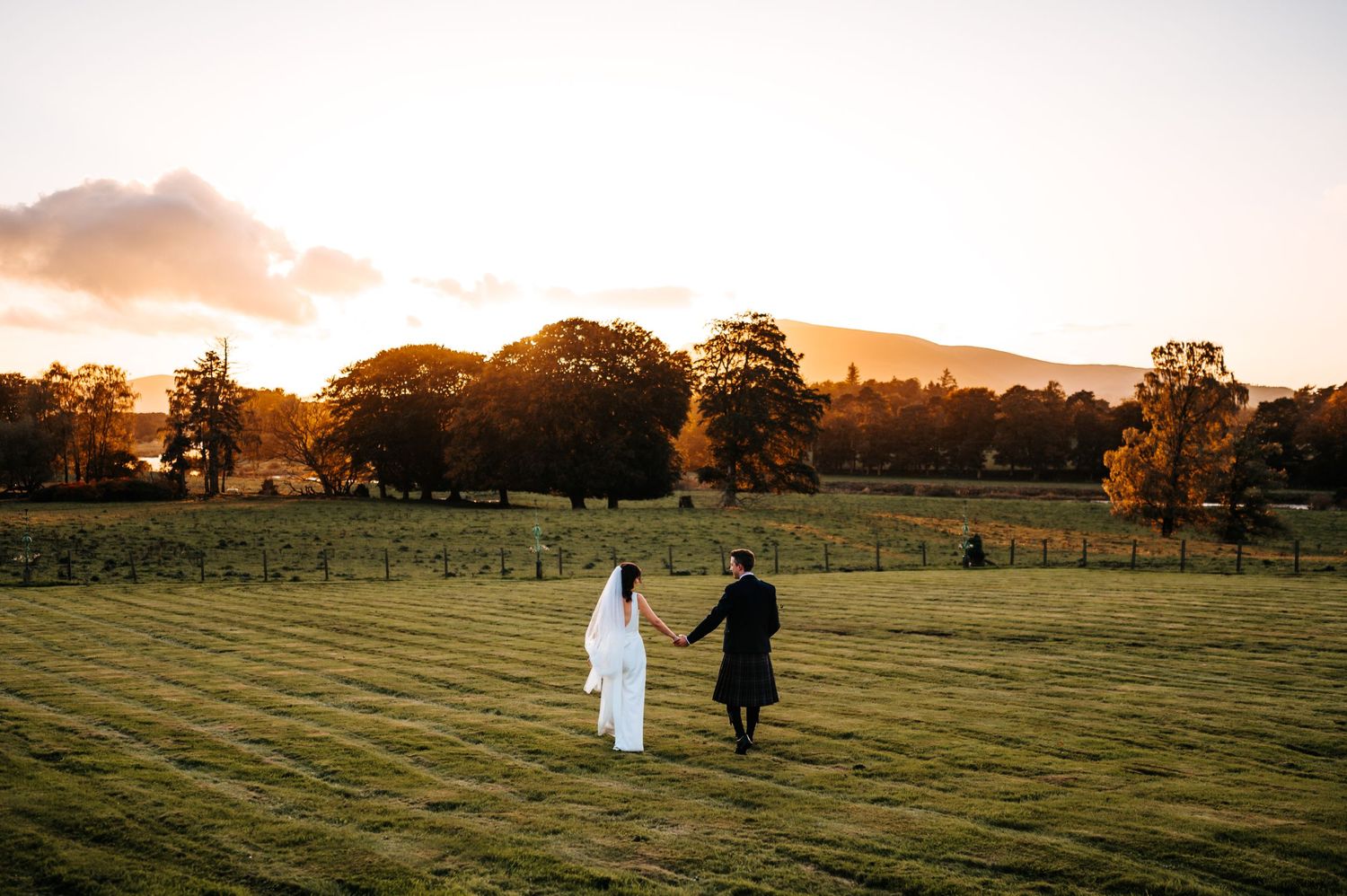 documentary edinburgh wedding photographer