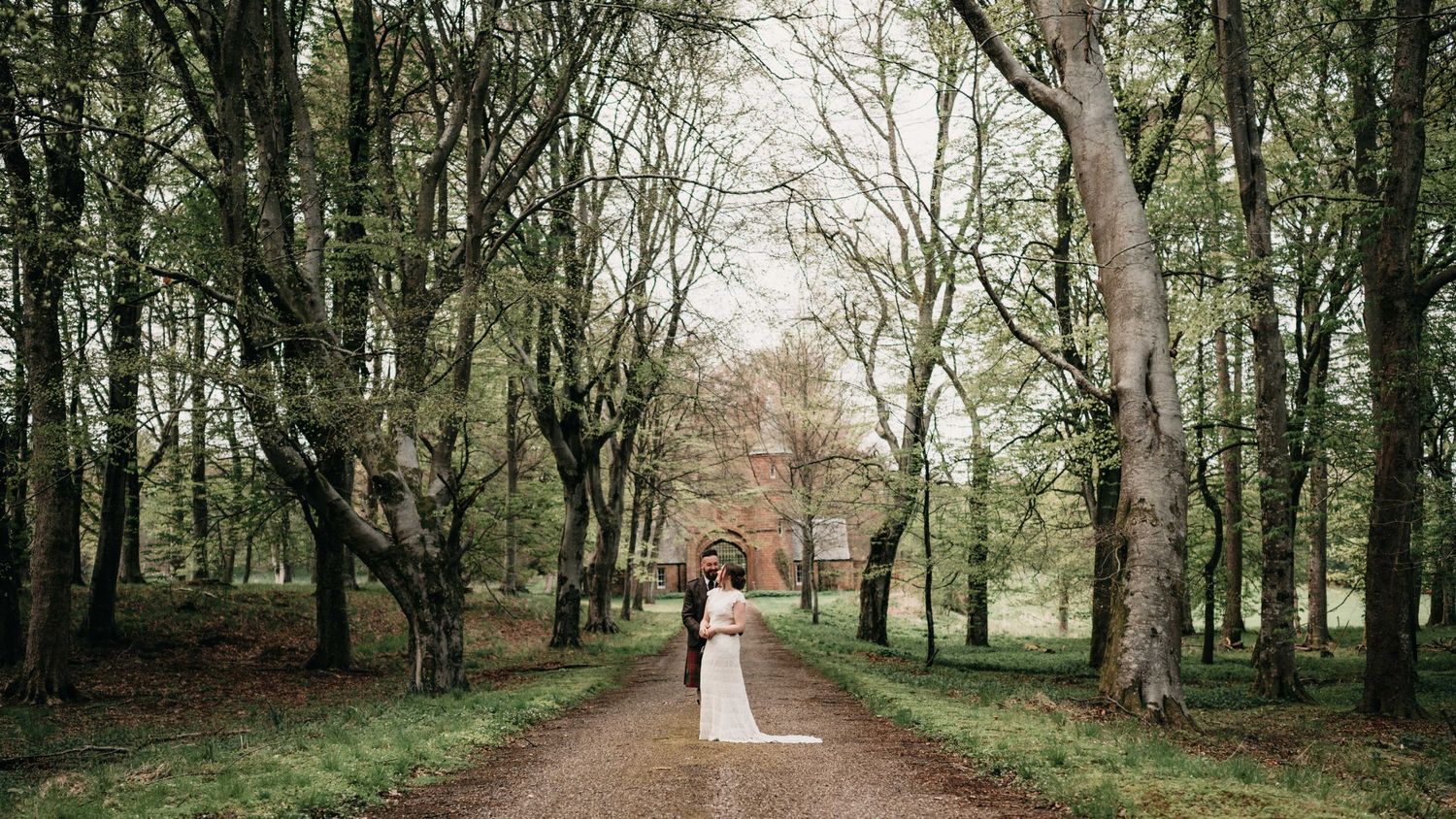 luxury edinburgh wedding by documentary wedding photographer