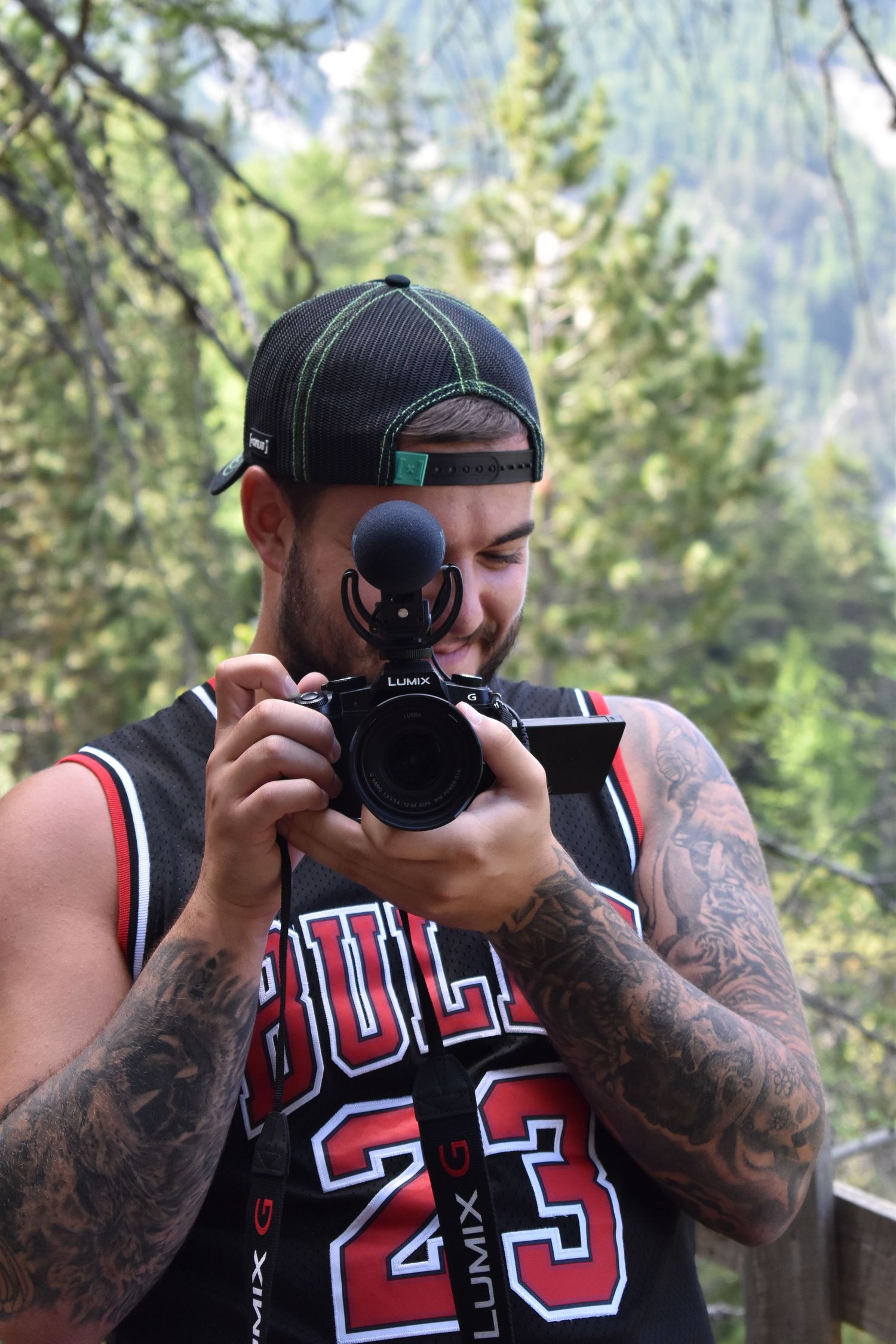 Photo de moi meme avec mon lumix G80 prenant en photo la personne qui me prend elle meme en photo