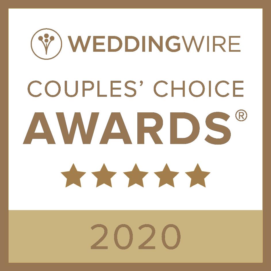 WeddingWire Couples Choice Awards 2020 badge with five gold stars, Xenia Helix Photography, Boston, MA