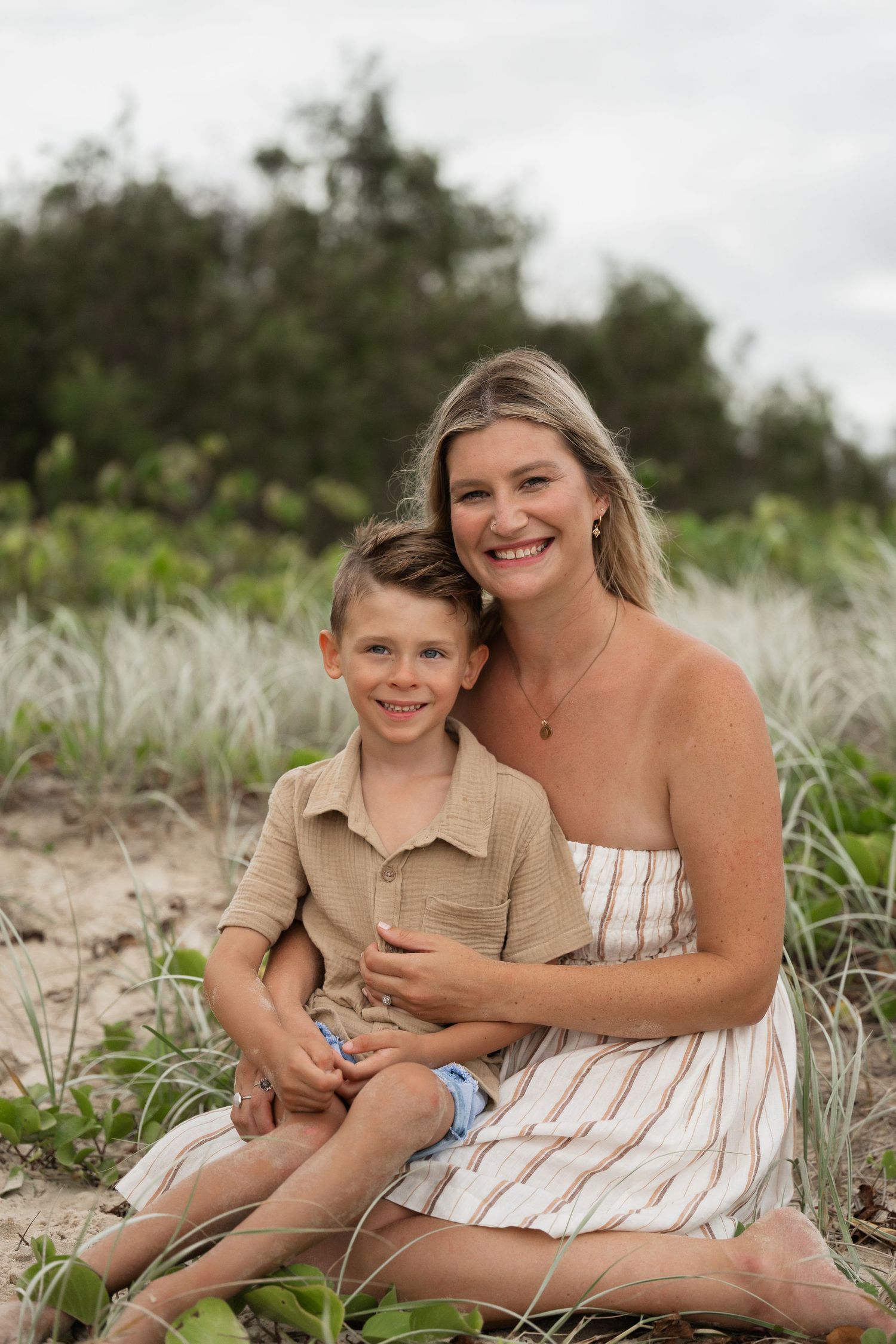 Salt Beach family photo session with WOnderland Photography, Tweed Coast Photographer