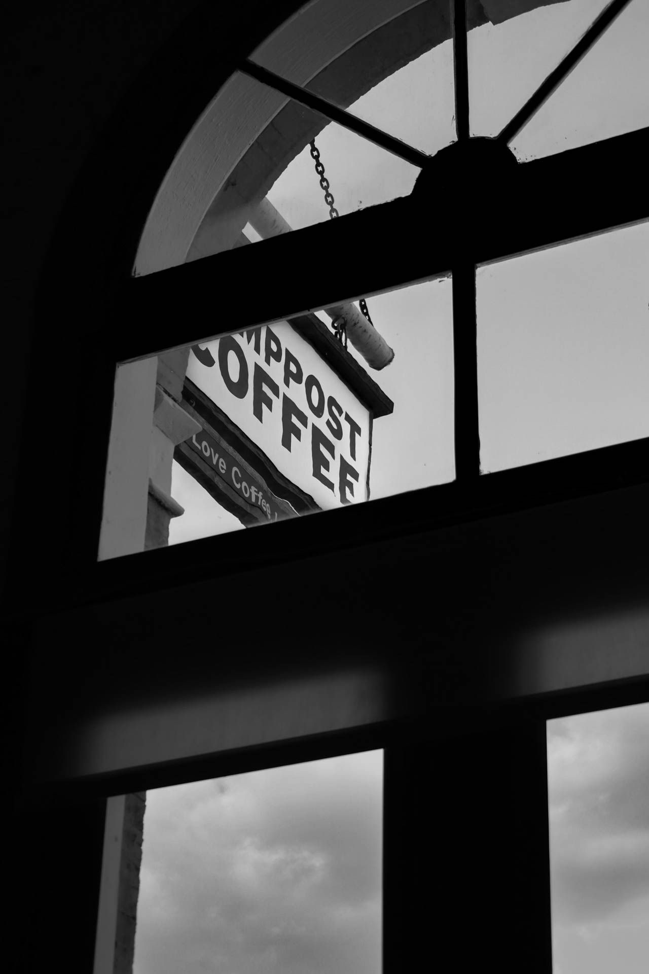 hutto coffee shop on Main Street. lifestyle or business photography