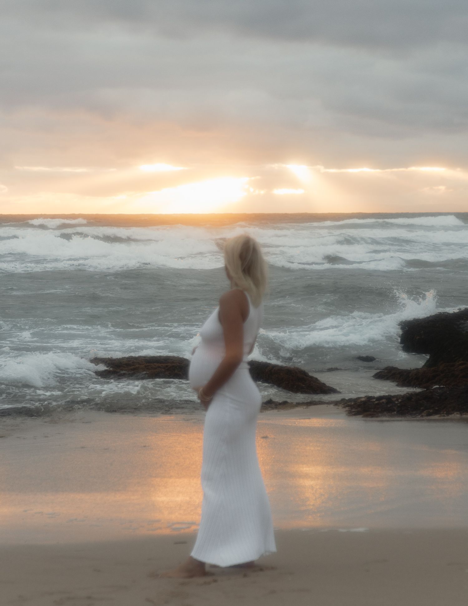 Dreamy maternity photoshoot Sydney