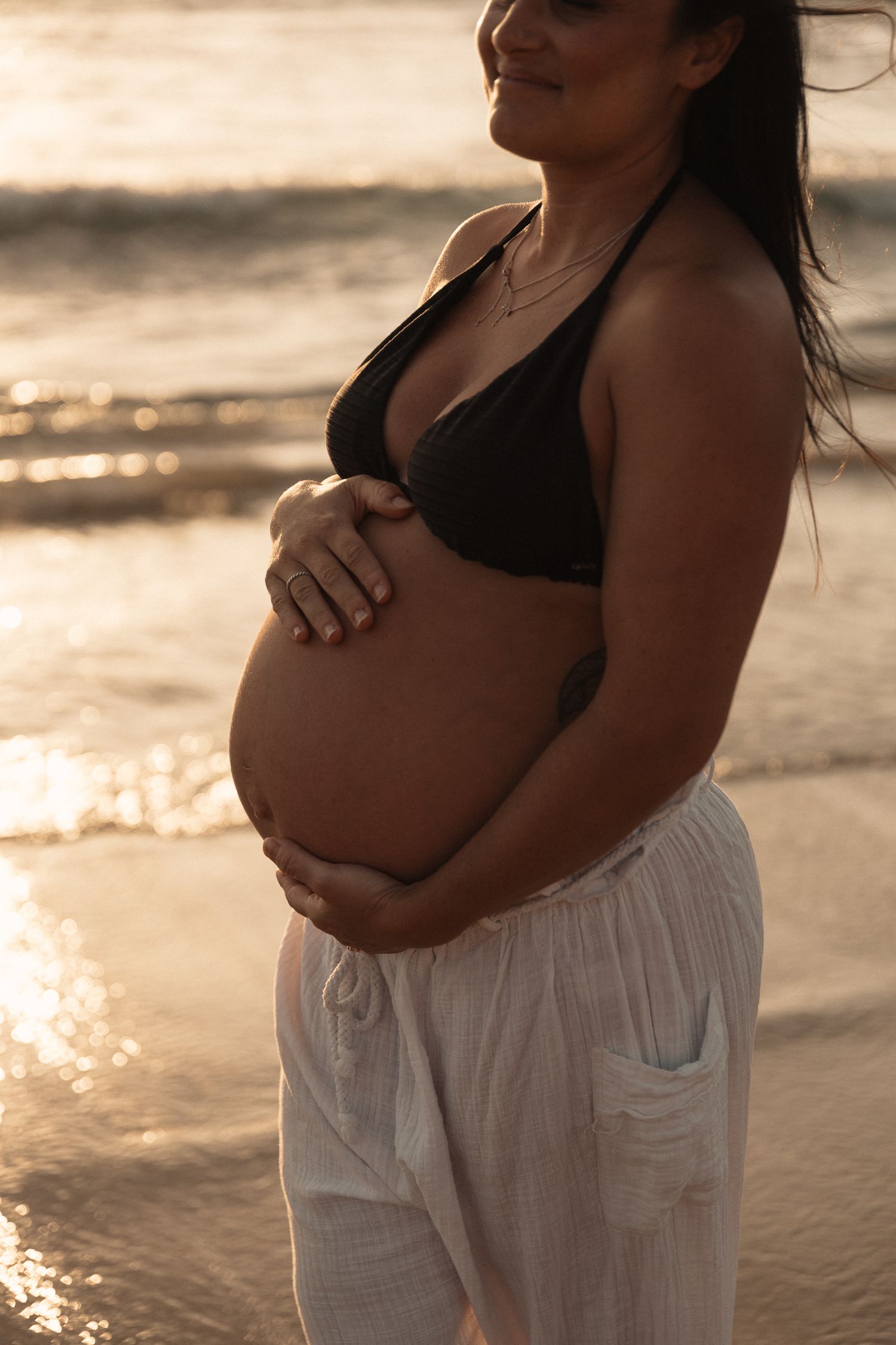 Beach sunset maternity photoshoot
