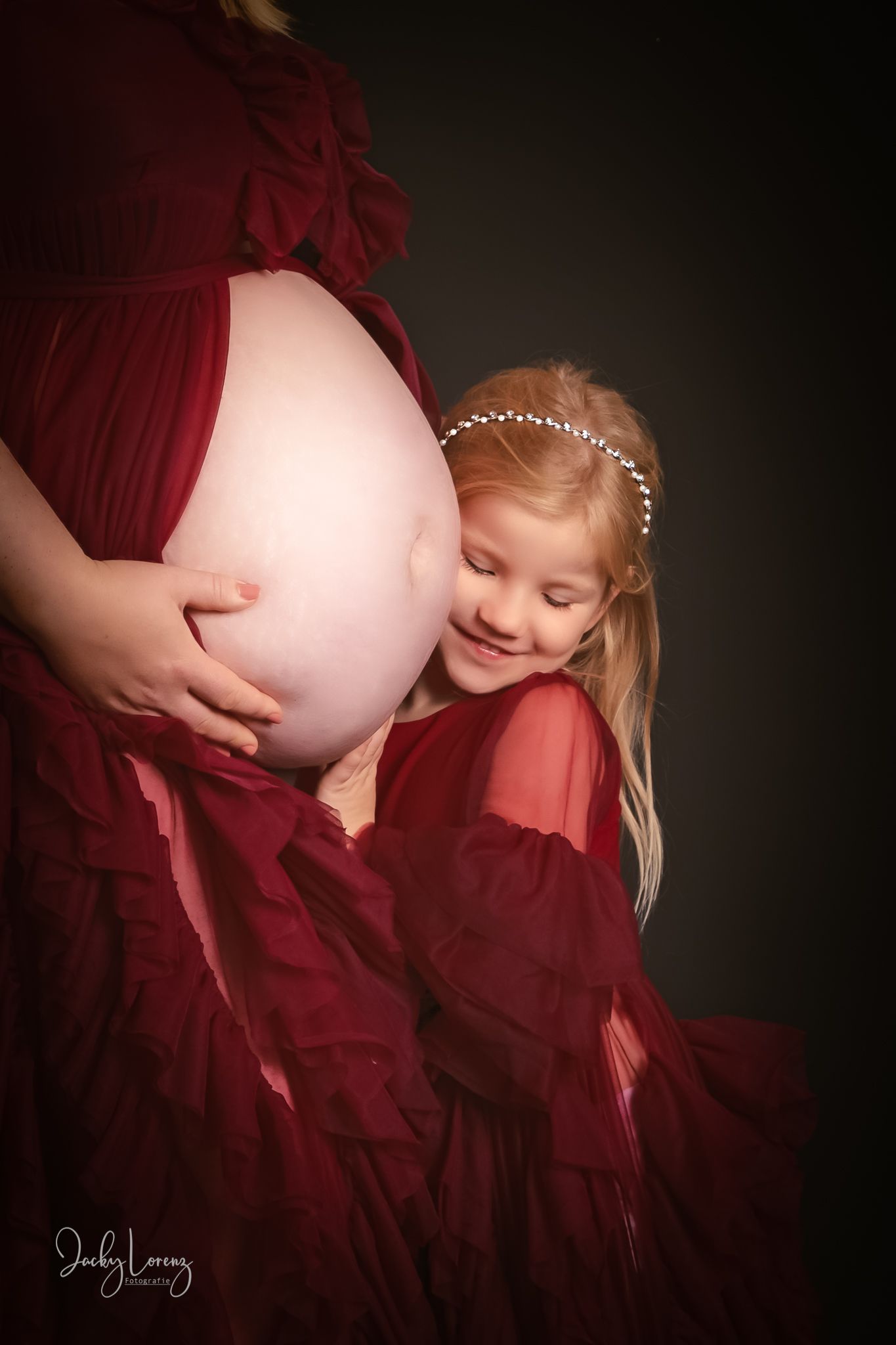 Babybauchfotografie in Andernach, Westerwald, Koblenz, Neuwied & Umgebung