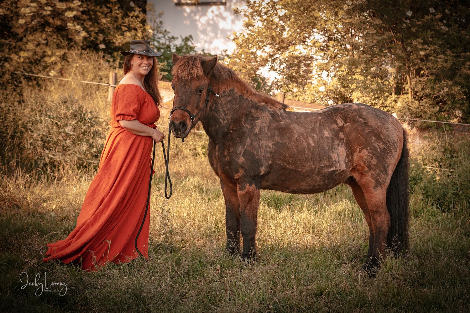 Pferdefotografie in RLP
Mit bedingungsloser Liebe-
unvergessliche Momente von und mit deinem Seelenpferd