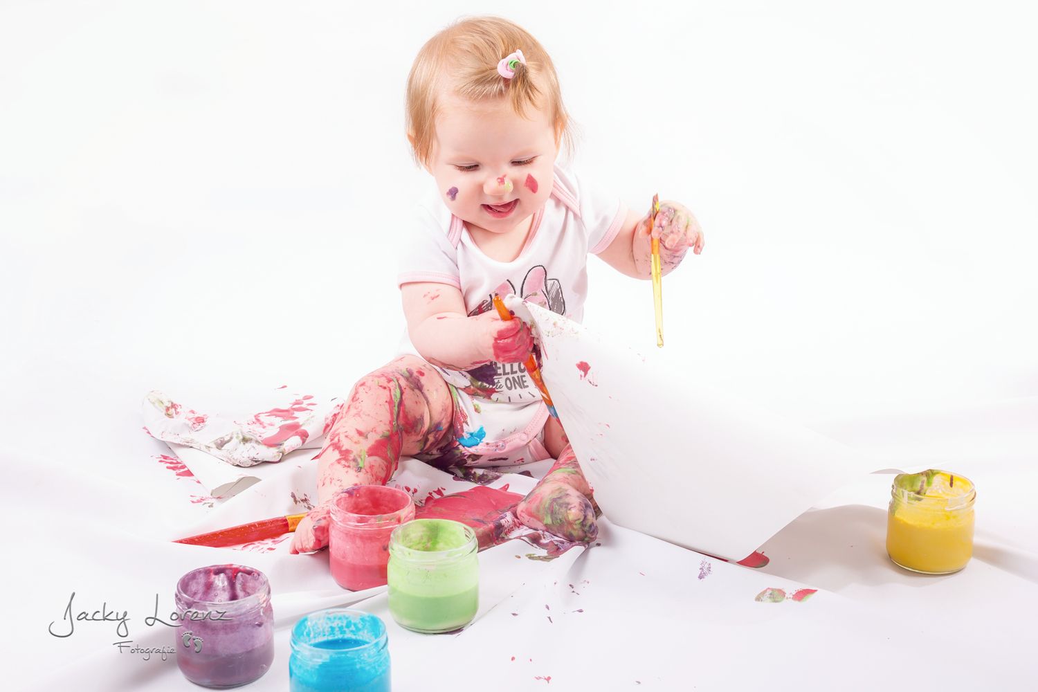 Babyfotografie in Andernach, Westerwald, Koblenz, Neuwied & Umgebung, Farbe, malen, Picasso