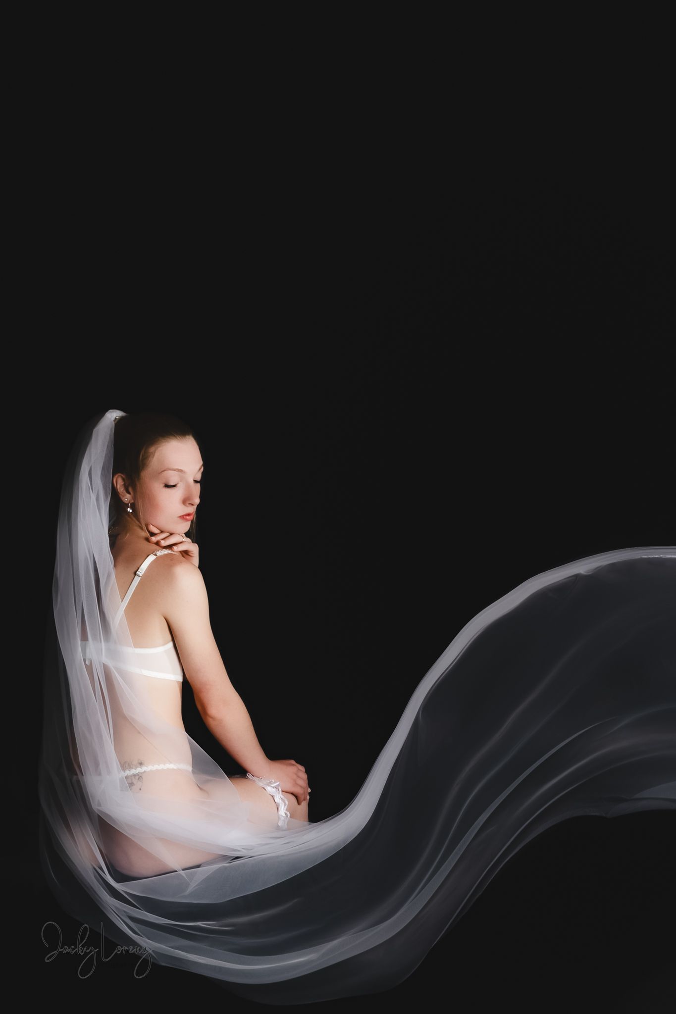 Boudoirfotografie in Andernach, Westerwald, Koblenz & Umgebung
Ein Braut-Boudoirshooting als sinnliche Erinnerung