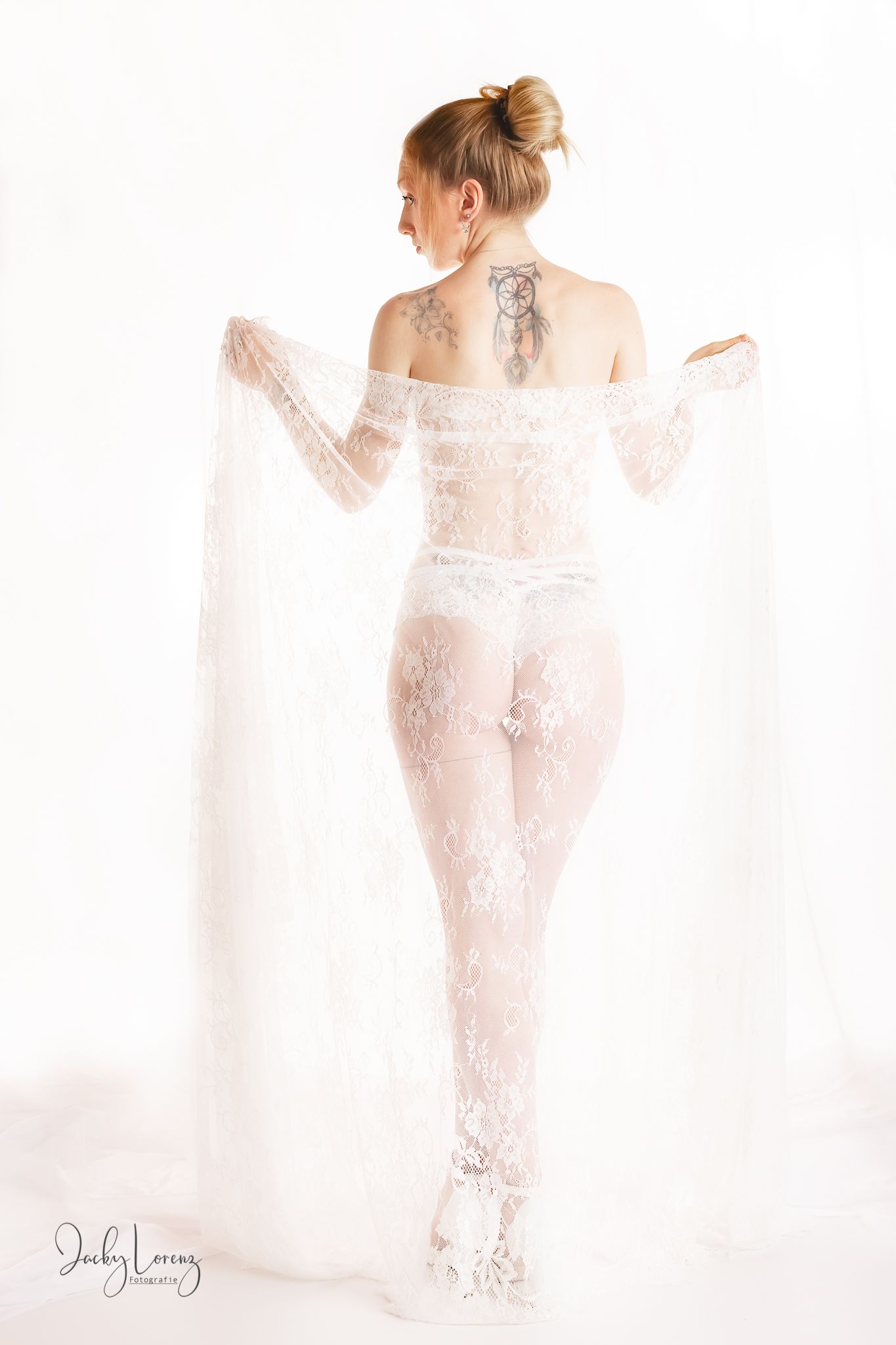 Boudoirfotografie in Andernach, Westerwald, Koblenz & Umgebung
Ein Braut-Boudoirshooting als sinnliche Erinnerung