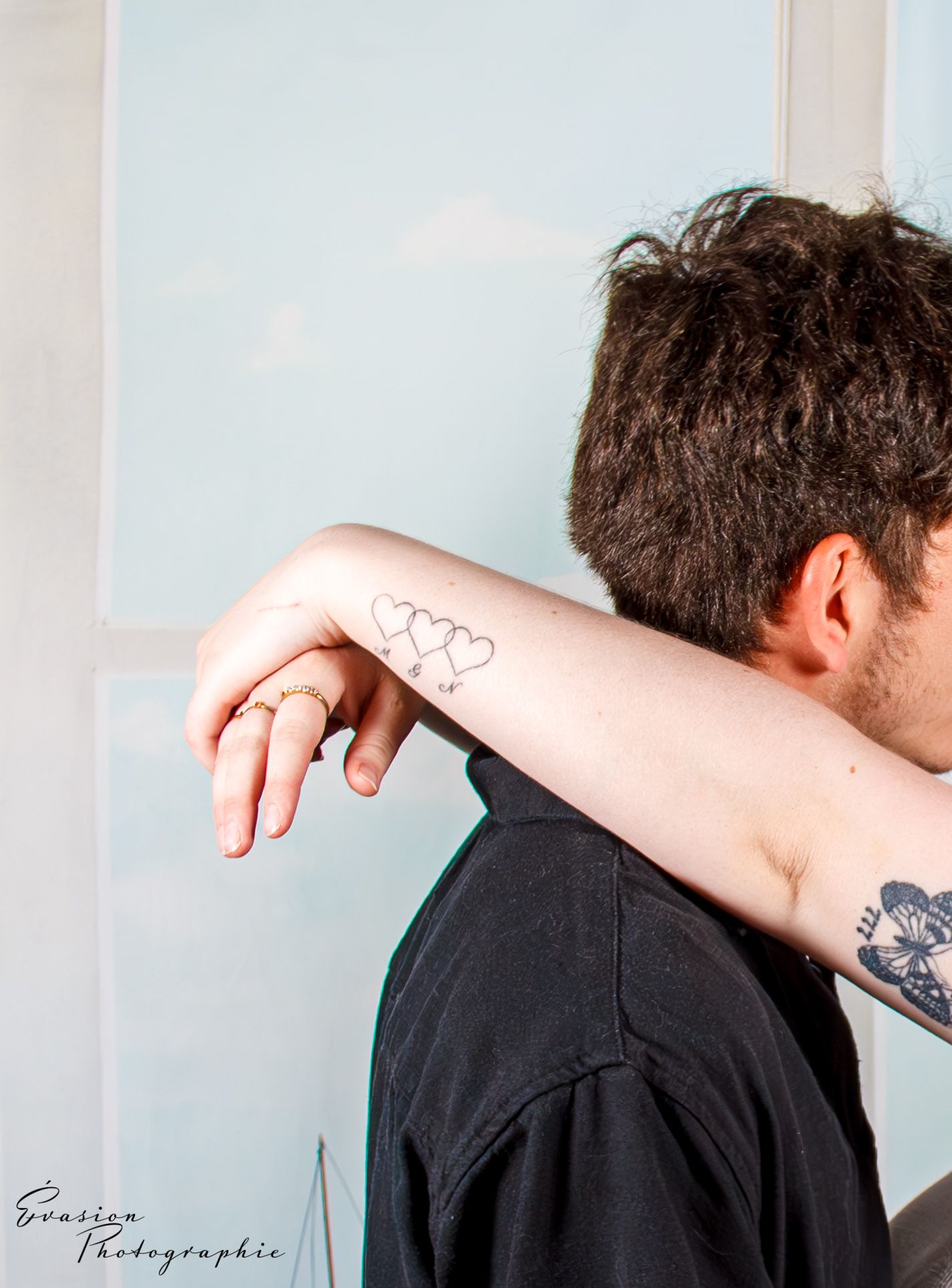 photo de détails d'une séance photo couple en studio à Québec.