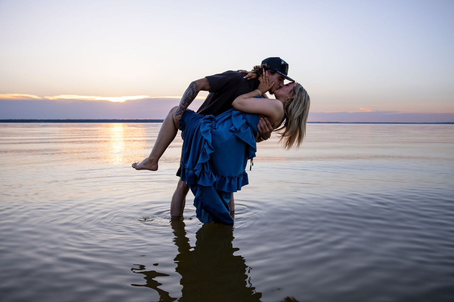 Couple-golden-hour-lake-texoma-sjc-photography