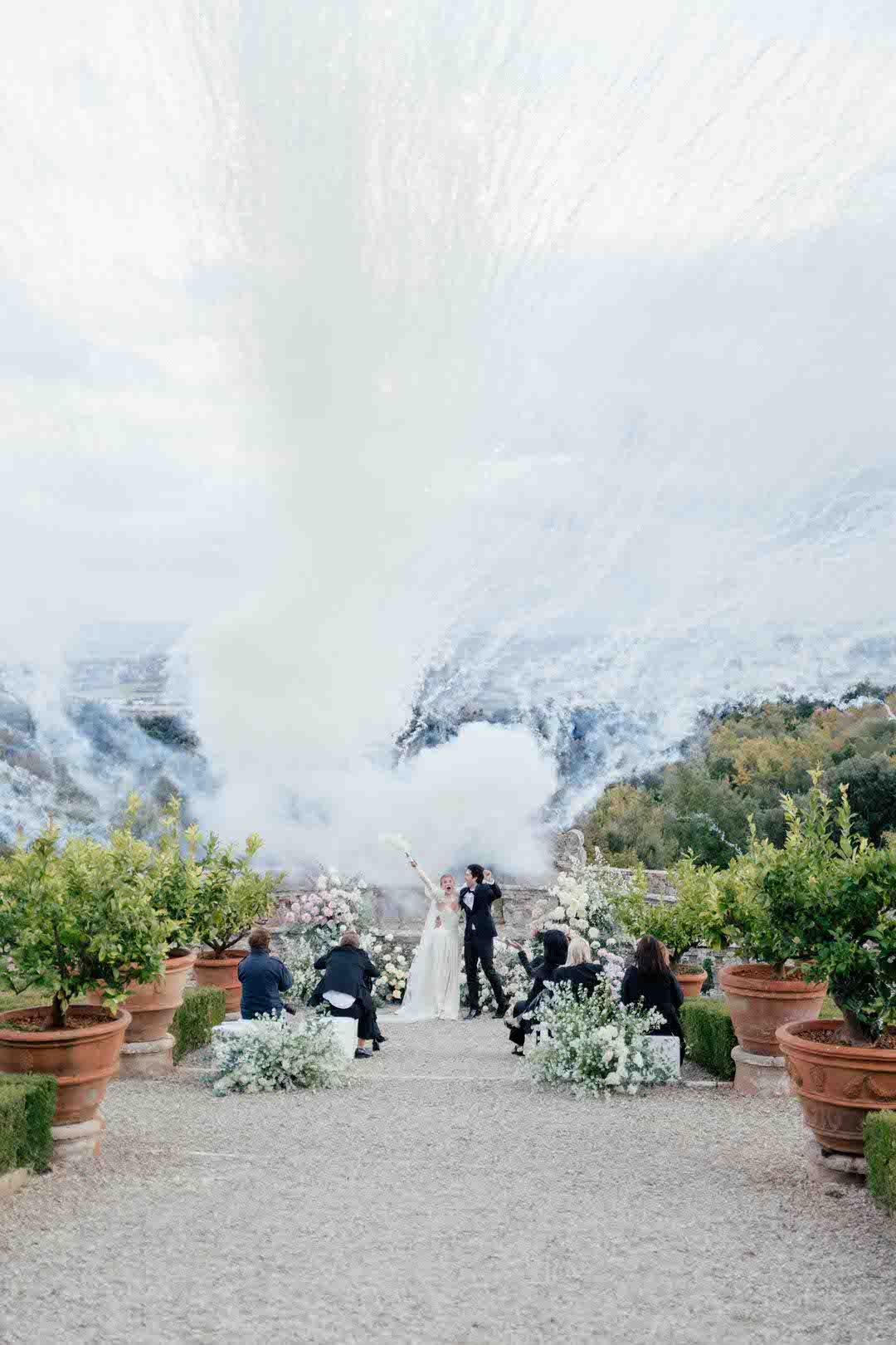Wedding at Castello di Celsa at a destination wedding in italy. Destination wedding photographer italy
