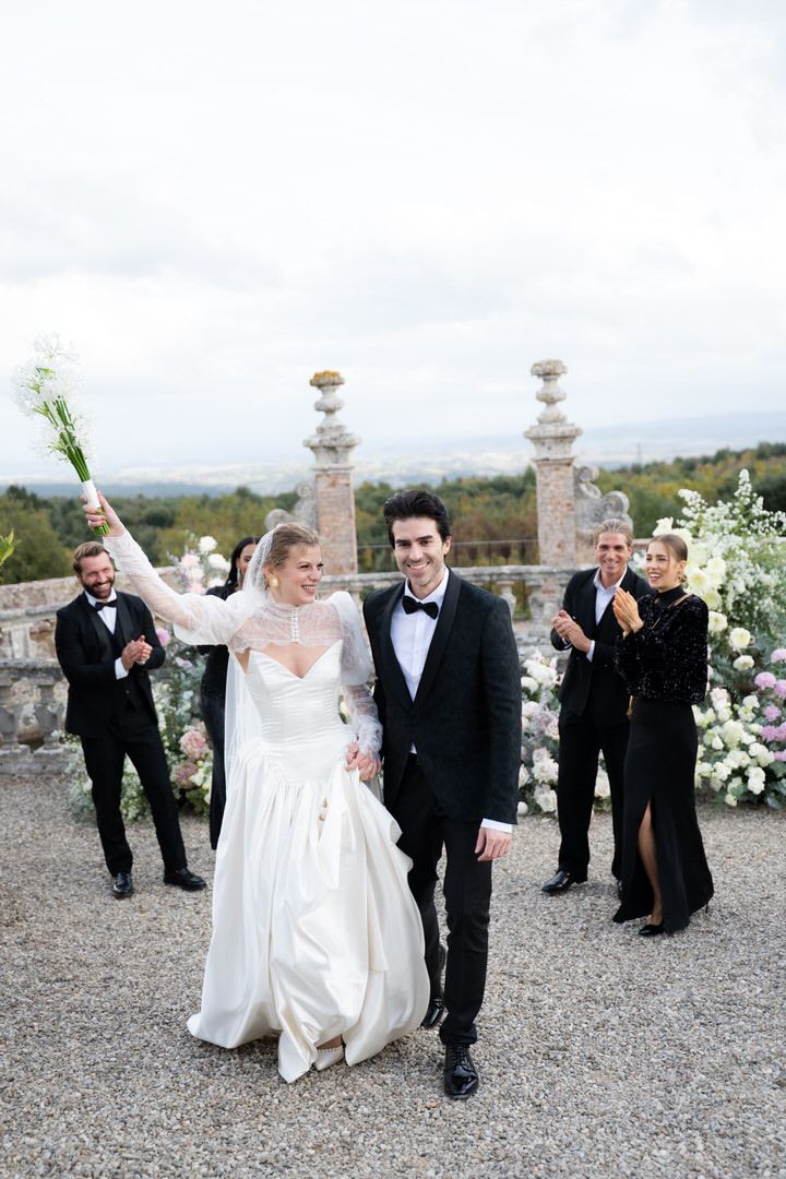 Wedding at Castello di Celsa at a destination wedding in italy. Destination wedding photographer italy