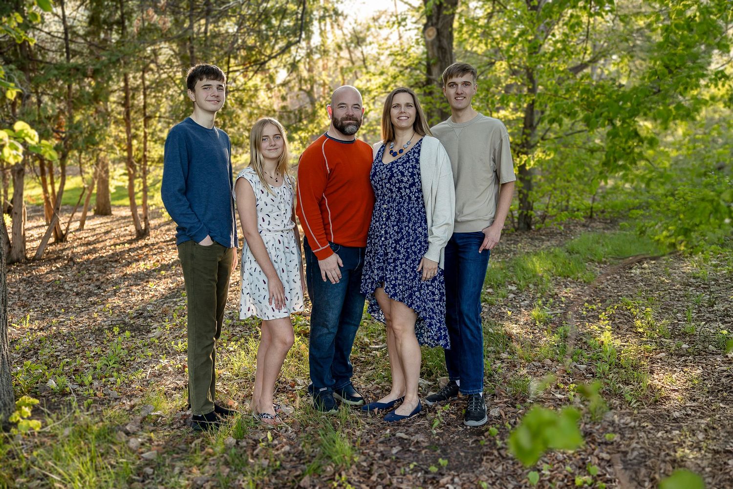 Regina Family Photographer specializing in family, maternity, graduation, couples & fall mini sessions in Regina and area.