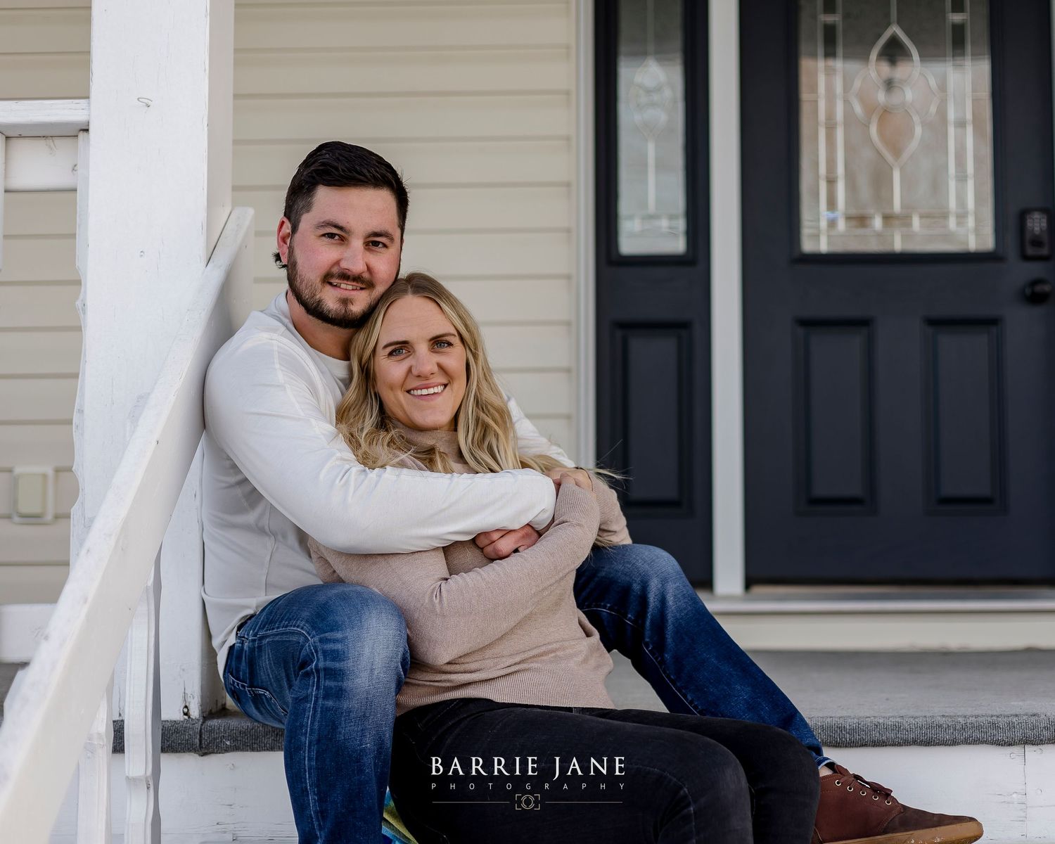 Regina Family Photographer specializing in family, maternity, graduation, couples & fall mini sessions in Regina and area.