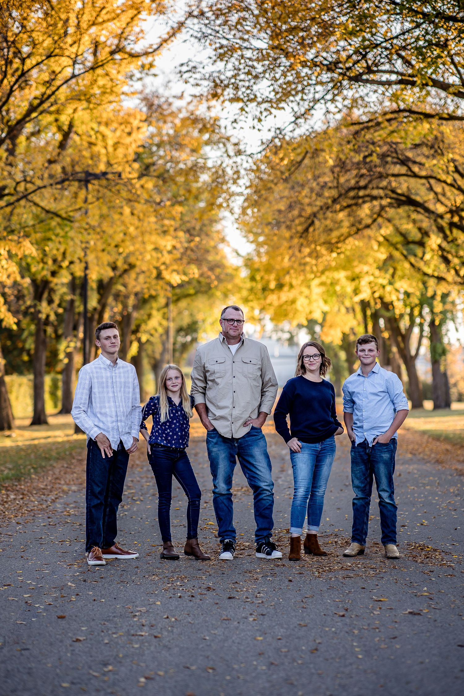 Regina family photographer, family photography Regina Saskatchewan, fall family photos Regina, Regina photography sessions, Regina family