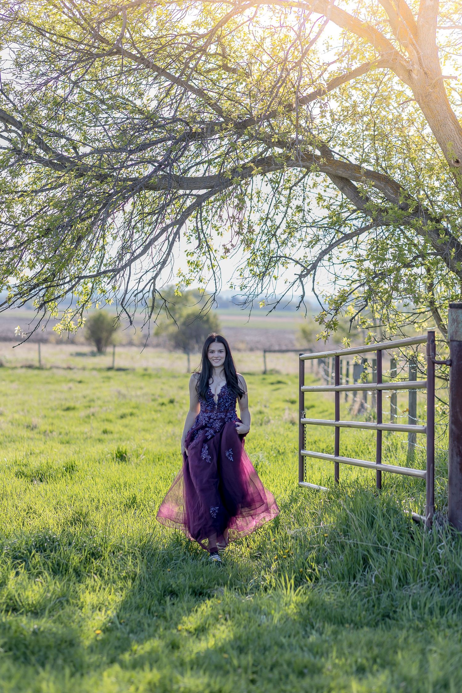 Regina Family Photographer specializing in family, maternity, graduation, couples & fall mini sessions in Regina and area.