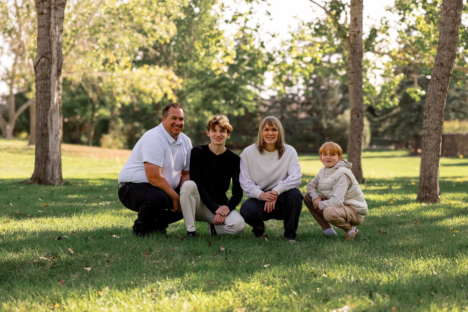 Regina Family Photographer specializing in family, maternity, graduation, couples & fall mini sessions in Regina and area.