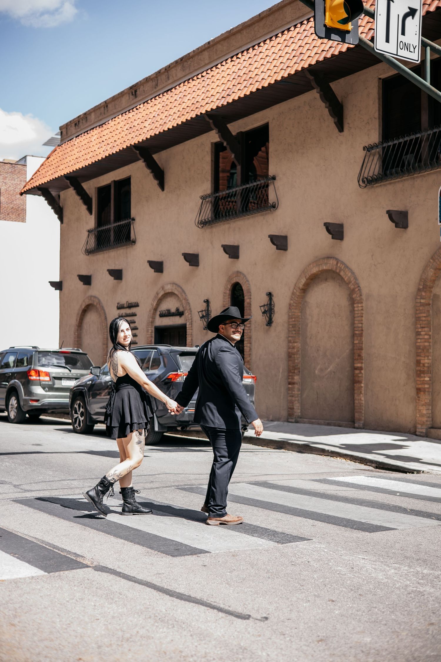 Courthouse elopement photography in San Antonio, Texas