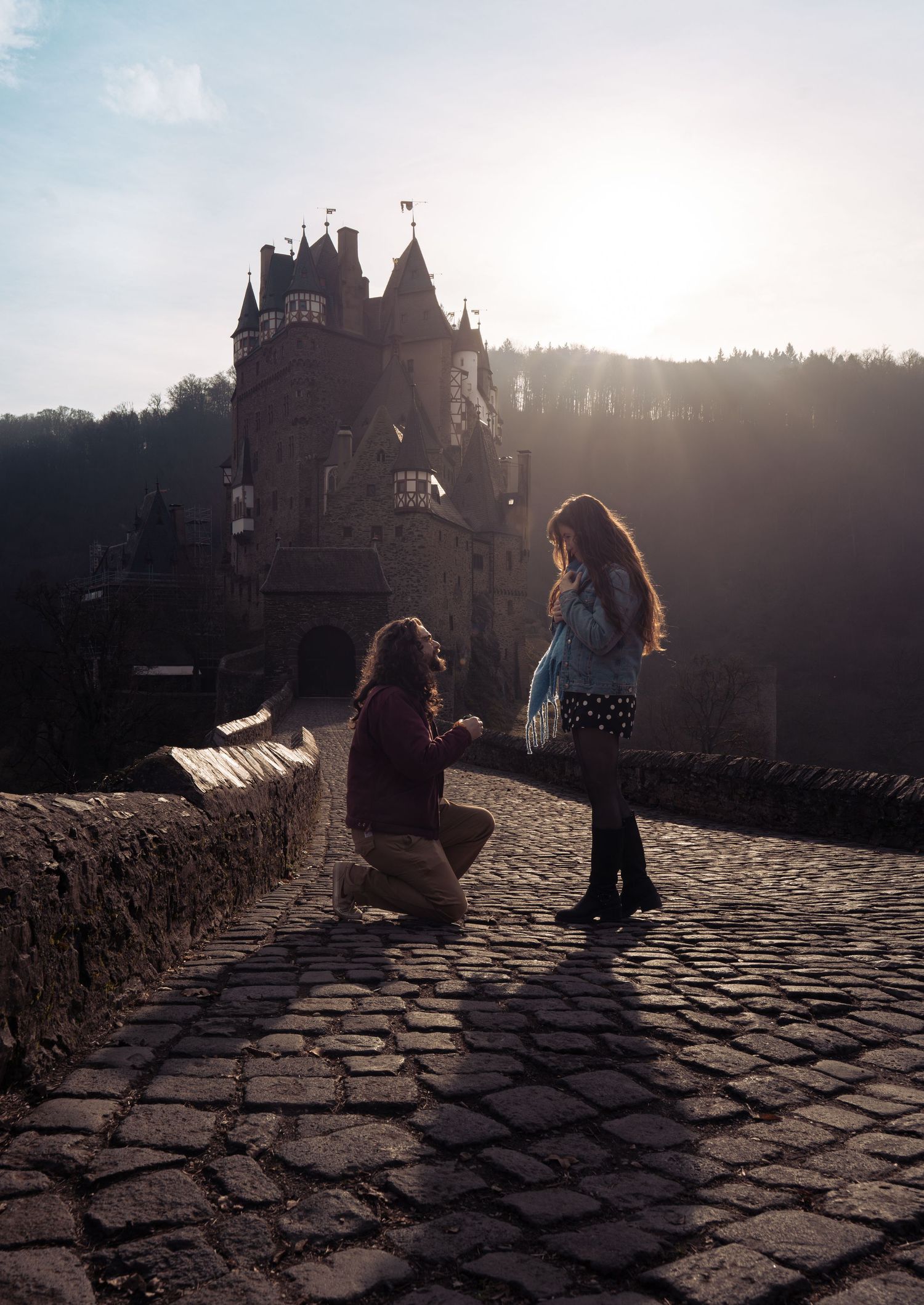 engagement shoot in germany. happy couple.  secetret engagement. castle