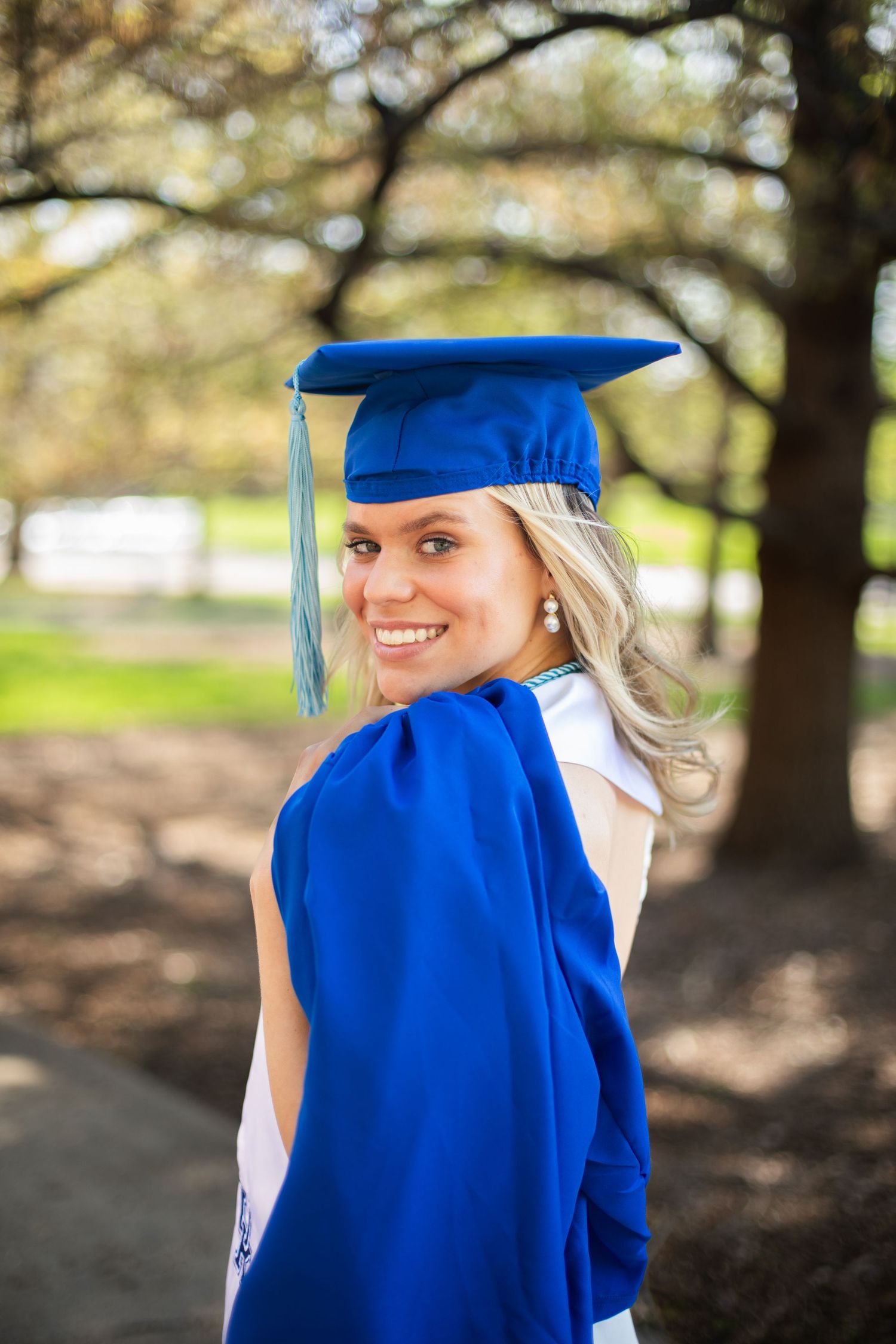 graduate, Richmond photographer, rachel gorth, armory photography, university of kentucky