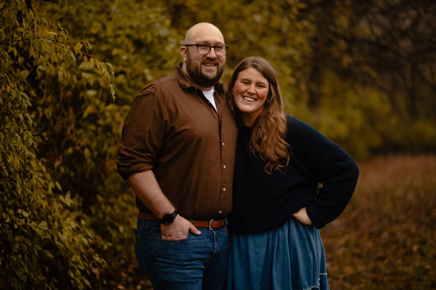 Couple smiling, fall photo, louisville kentucky