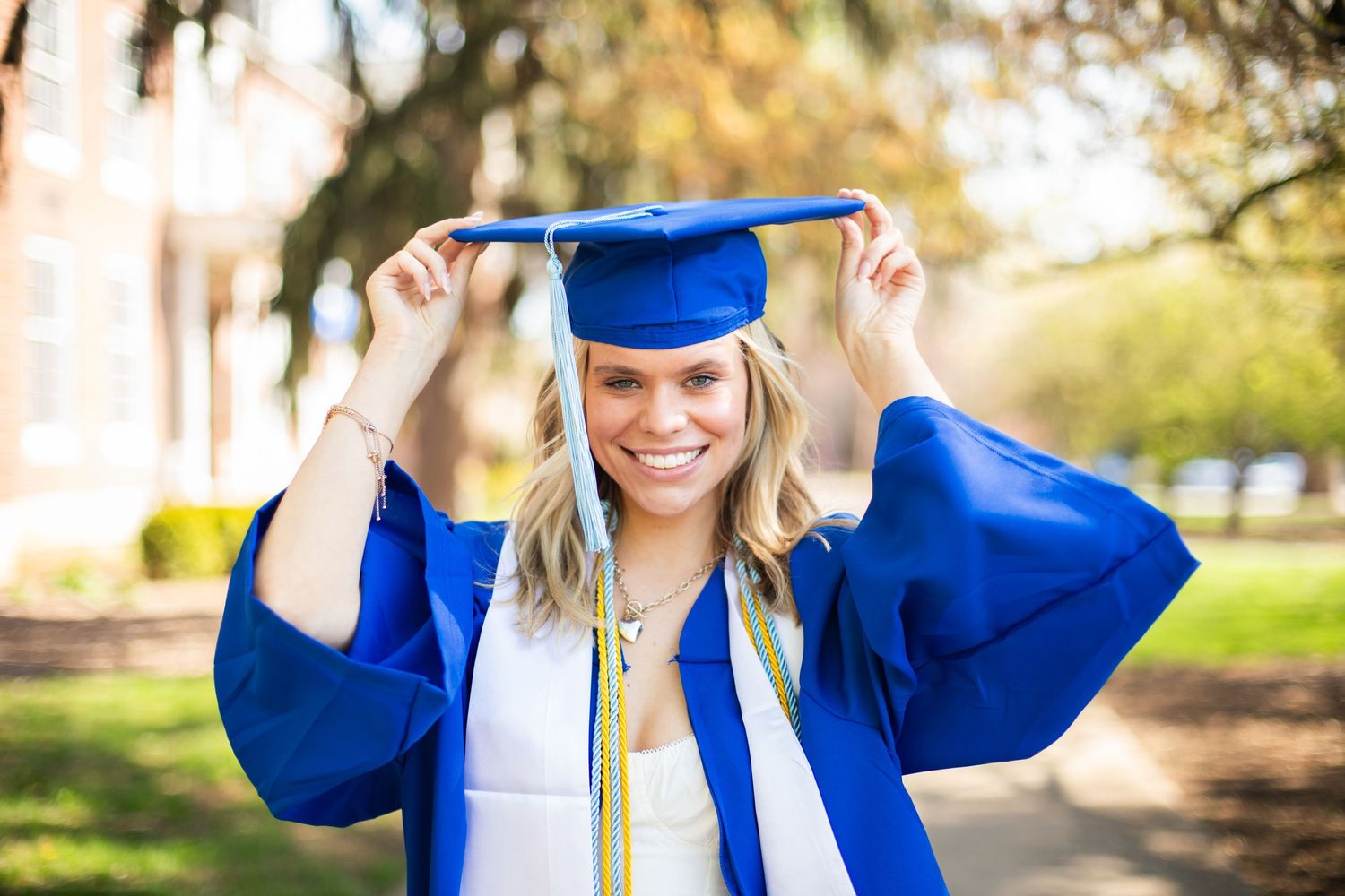graduate, Richmond photographer, rachel gorth, armory photography, university of kentucky