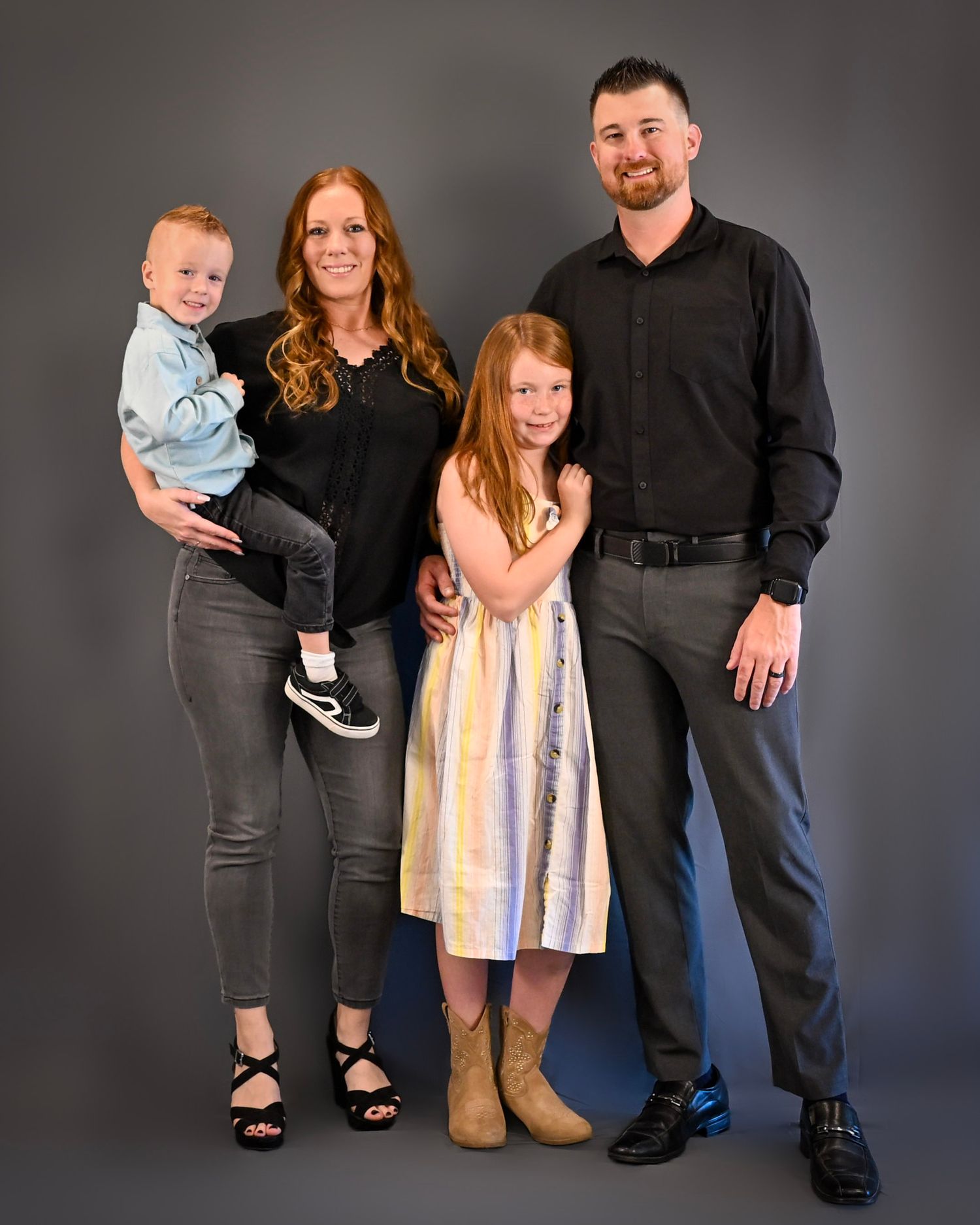 A series of professional studio portraits showing a family in coordinating outfits against a dark gray background.