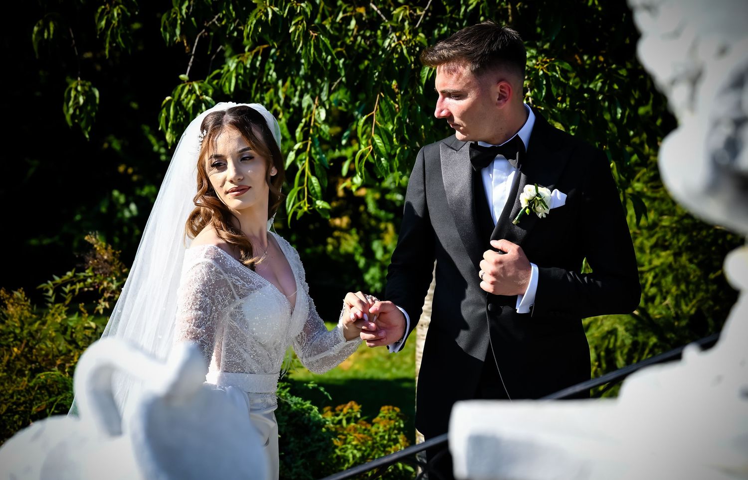 Daniel Balasa fotograf profesionist, specializat în nunți, portrete și evenimente, capturând amintiri autentice și pline de emoție. Valcea