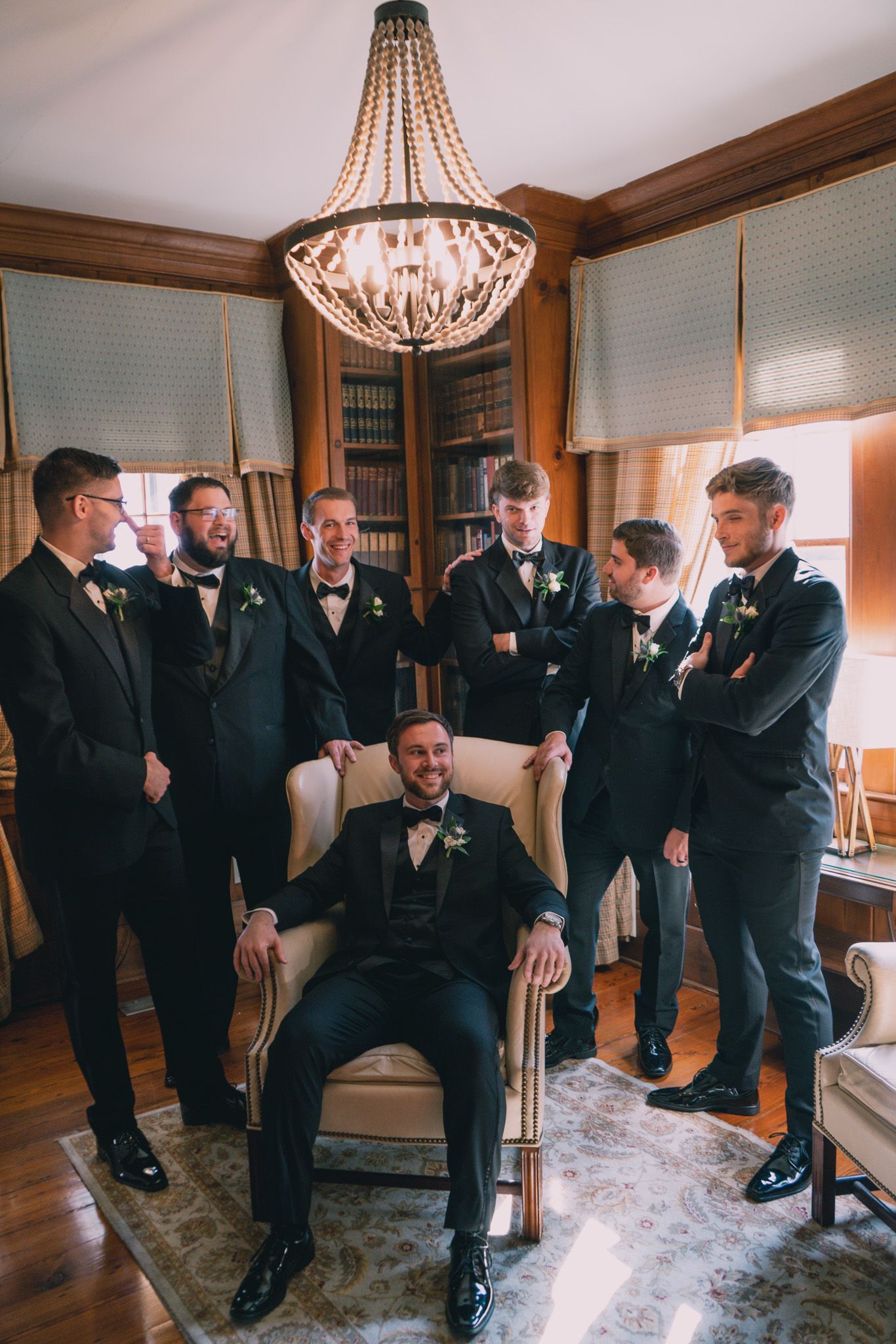 getting ready photos wedding photography