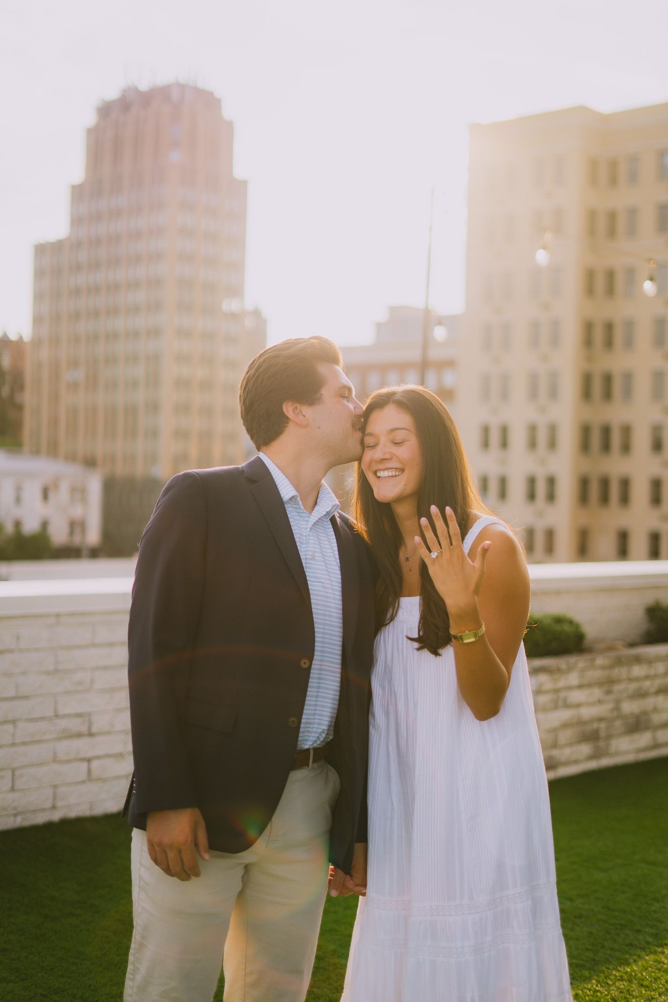 engagement photos lynchburg Virginia city view venues