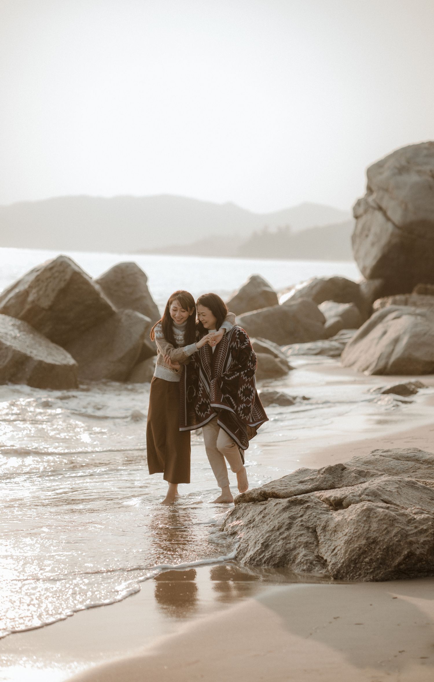 Portrait photography
feminine photography
woman photography
girl power
mother and daughter