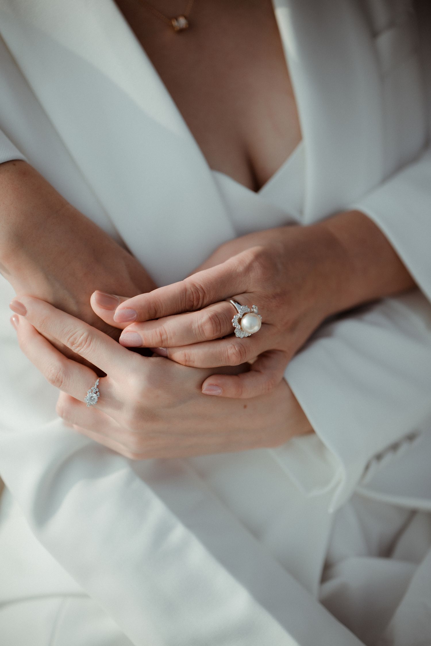 Portrait photography
feminine photography
woman photography
girl power
mother and daughter