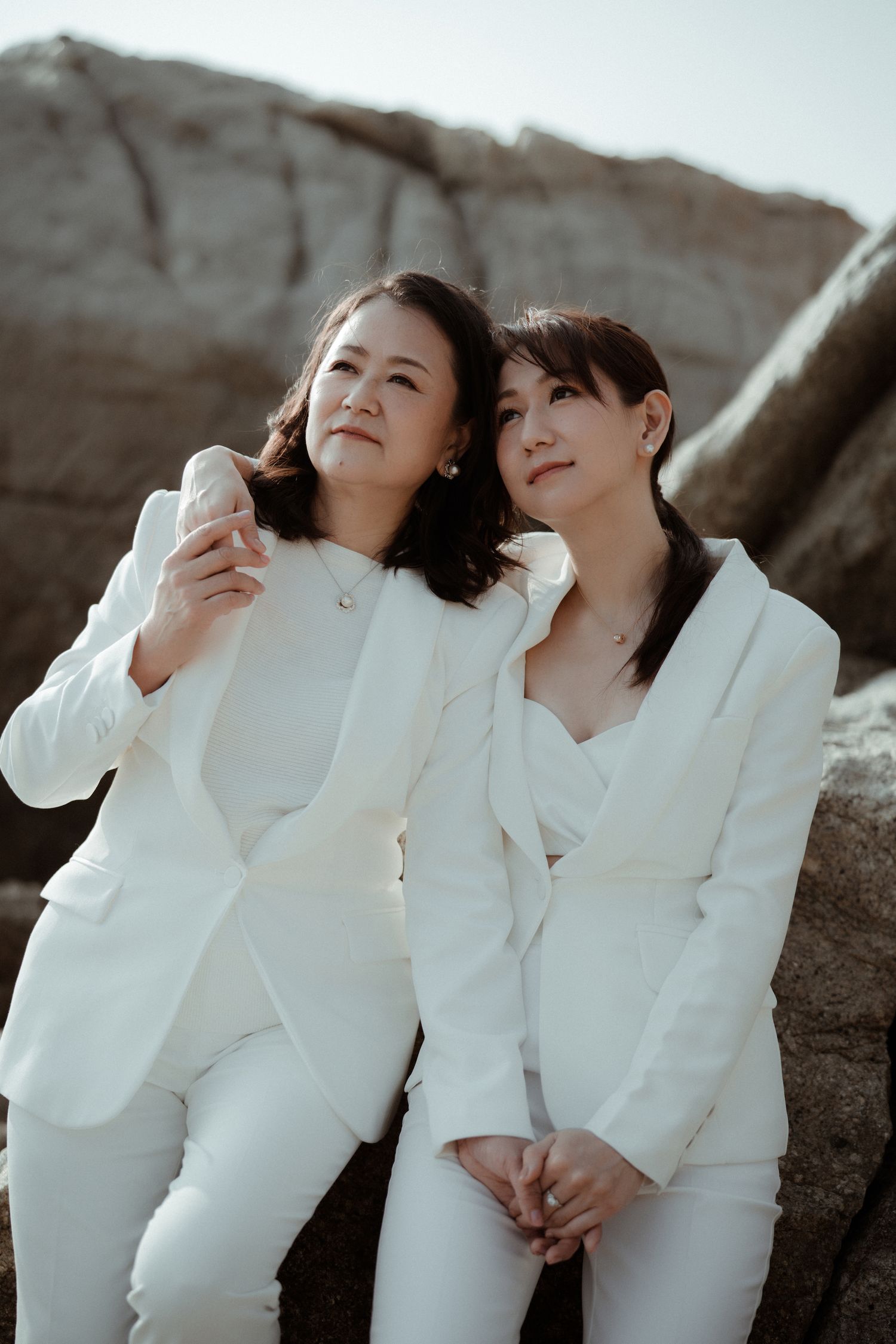 Portrait photography
feminine photography
woman photography
girl power
mother and daughter