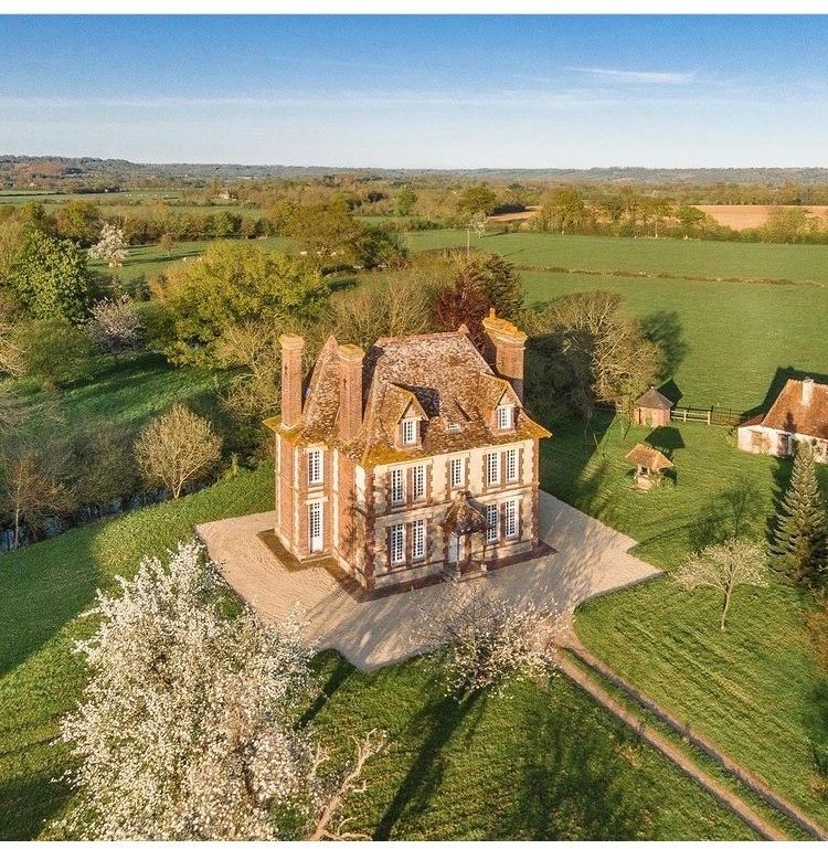 plan drone chateau Bretagne Finistère
