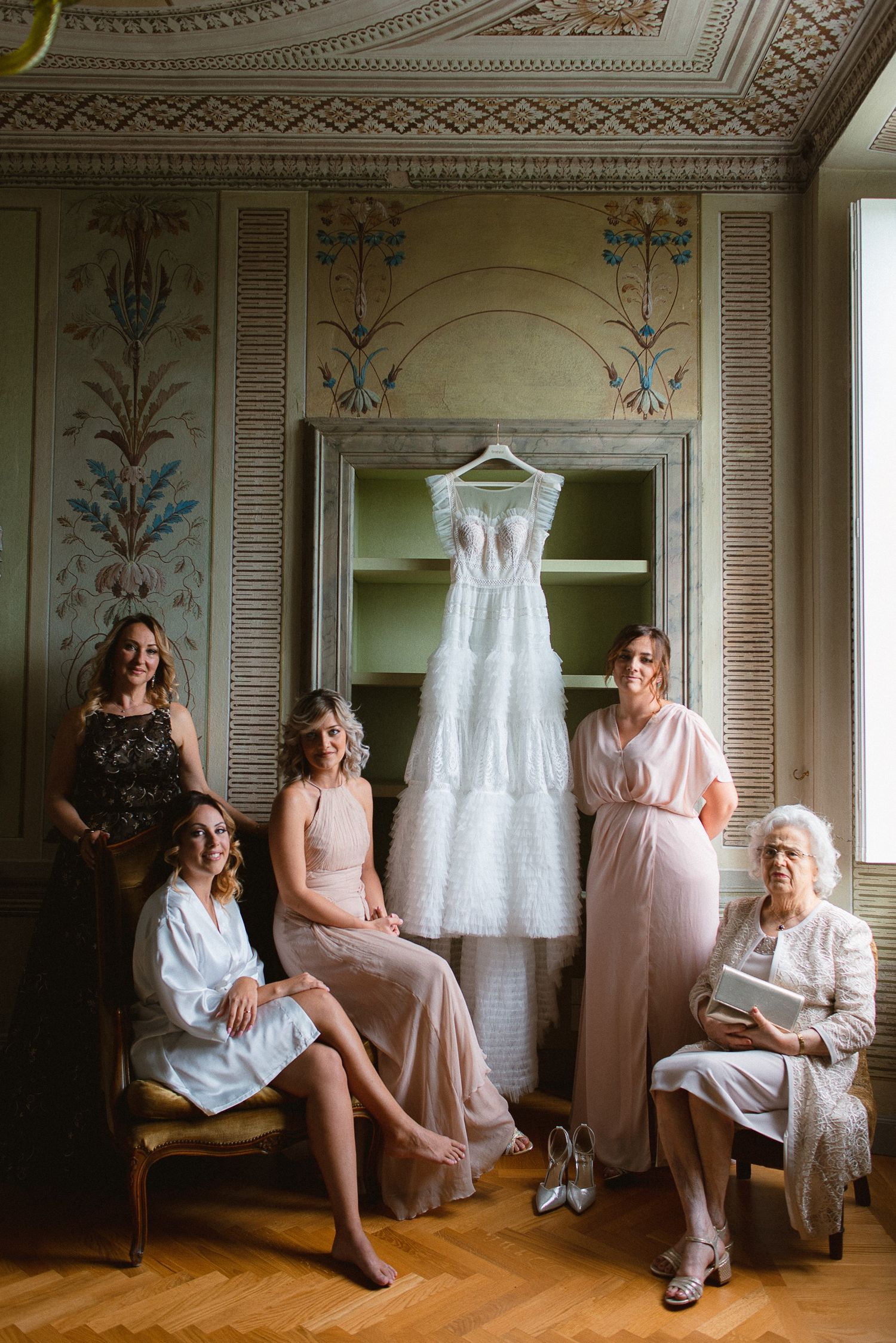 Bridal preparation inside a historic Italian palazzo, captured in a refined and editorial wedding style