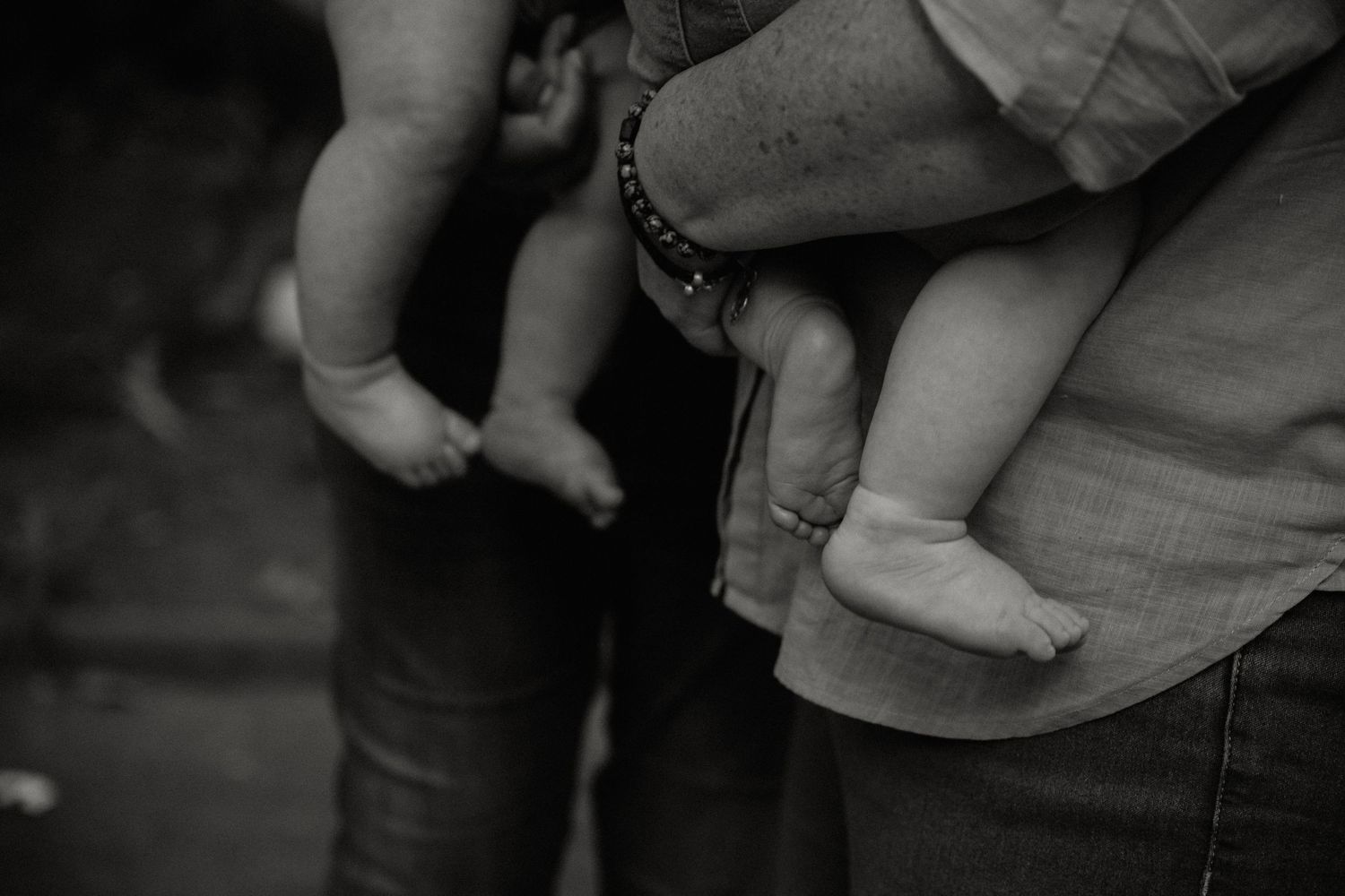 family baby grandparents photography cape town company gardens close up hands feet intimate heartfelt unscripted natural