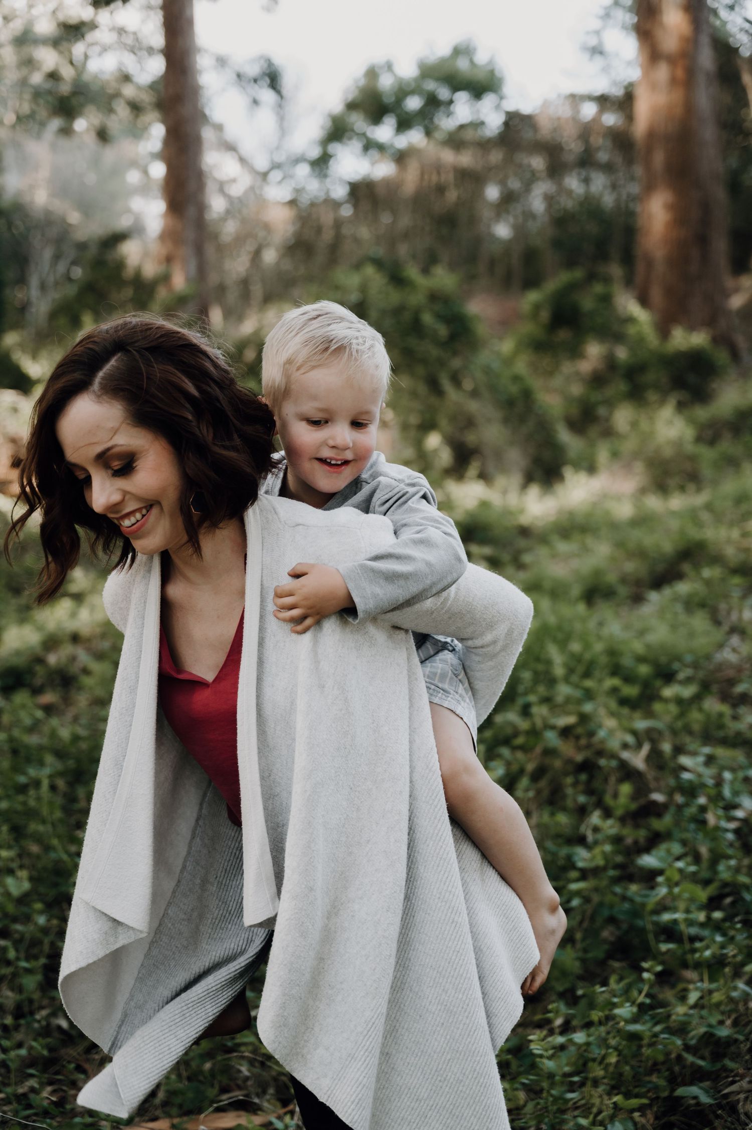 family africa cape town river beach photographer international  golden hour somerset west park forest kids