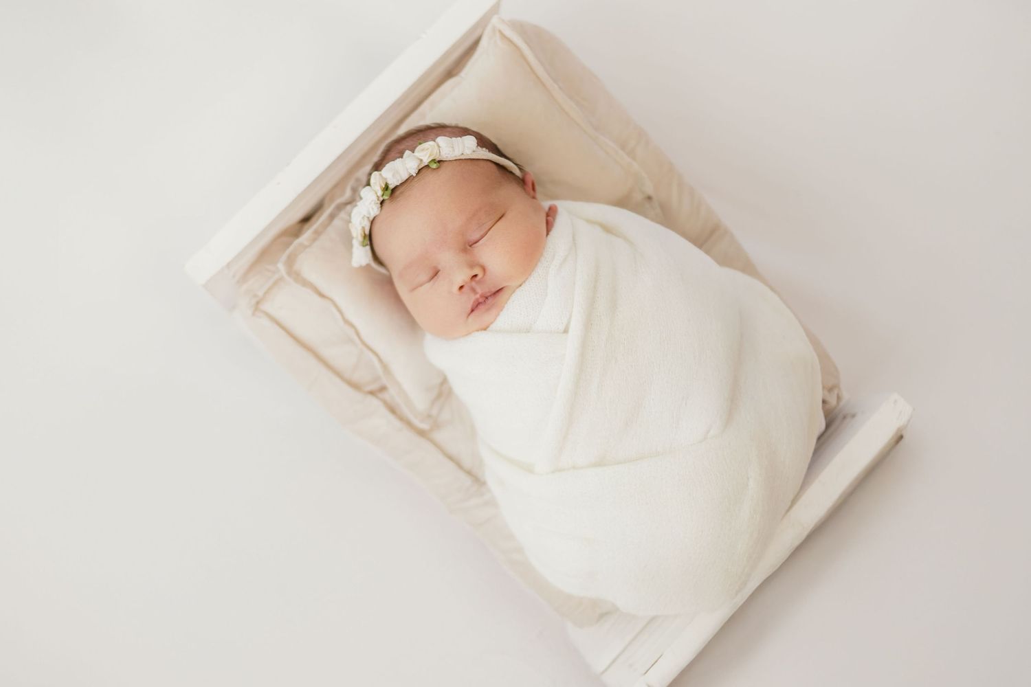 Amy Gray Photography | Newborn, Cake smash, Headshots, Couple, Children, maternity & Family Photographer in Ayr and Girvan