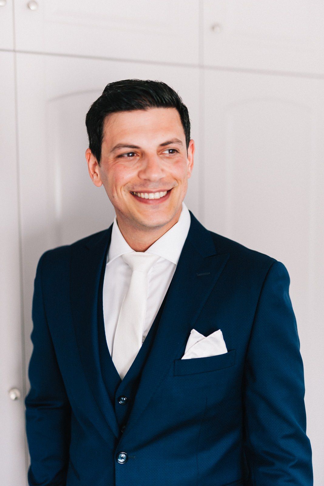 groom wedding portrait in folegandros