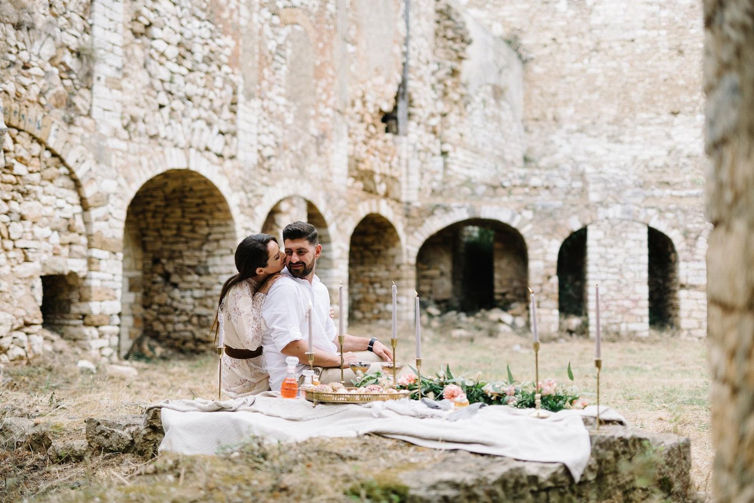 engagement shoot inside pantocrator castle in preveza greece