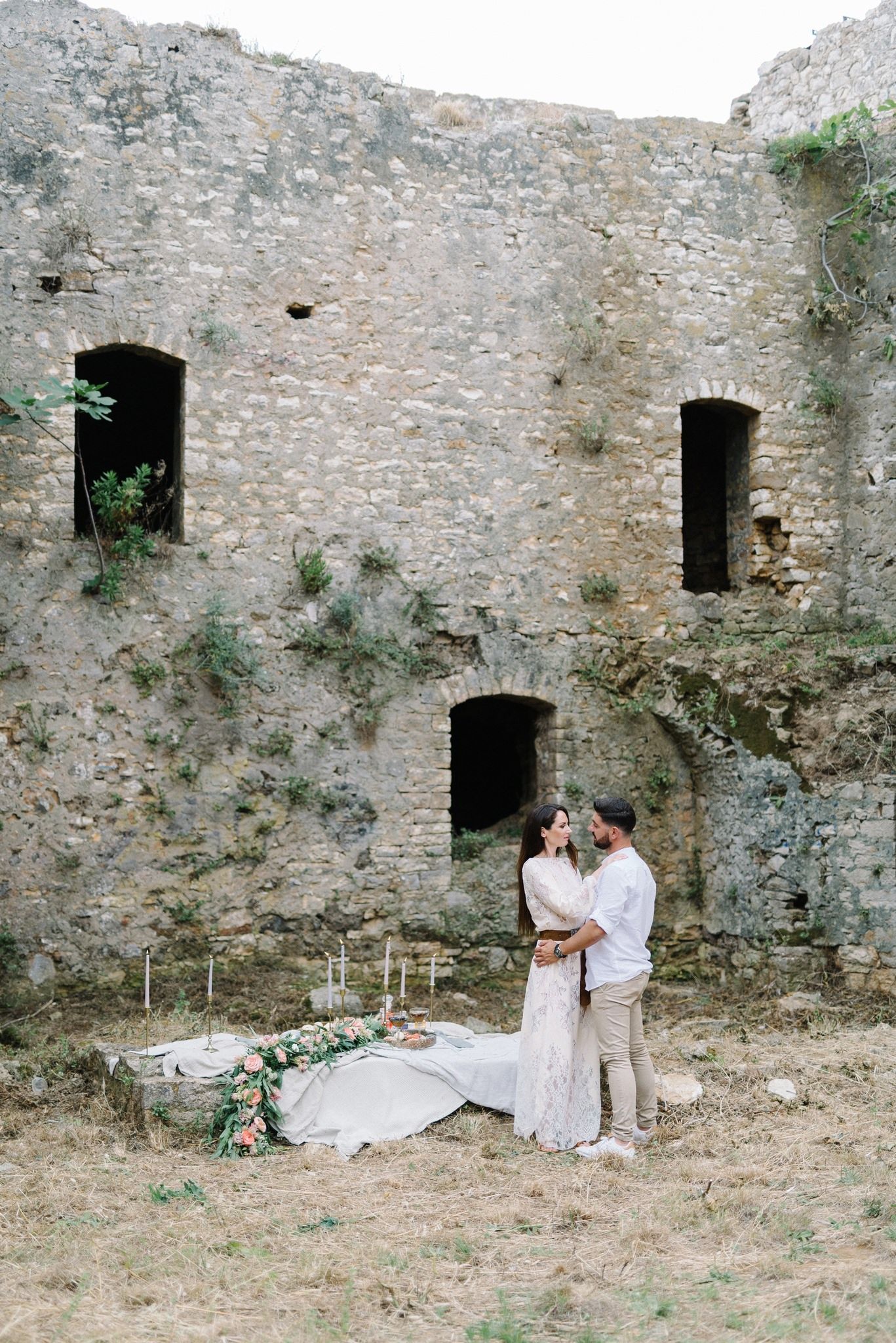 engagement shoot inside pantocrator castle in preveza greece