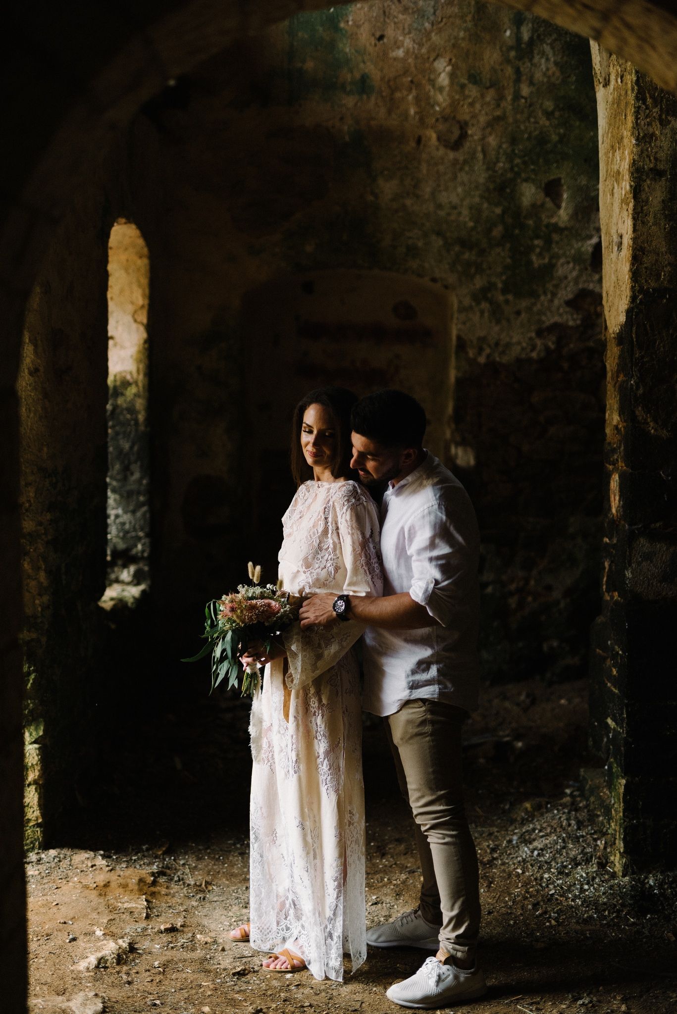 couple inside pantocrator castle in preveza