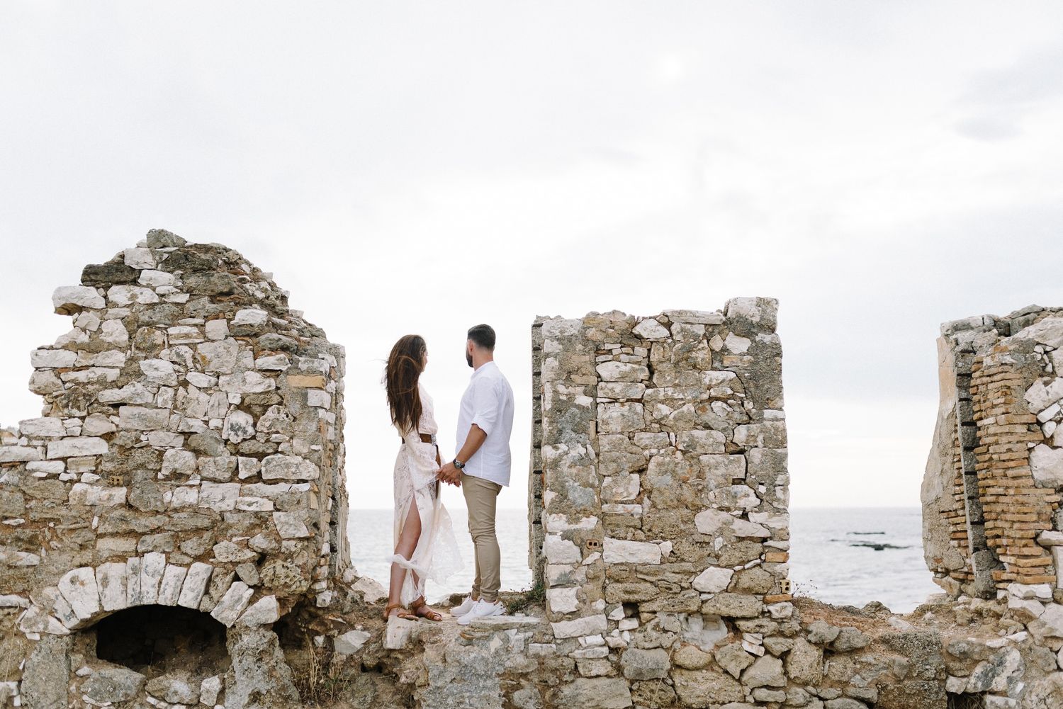 engagement shoot inside pantocrator castle in preveza greece