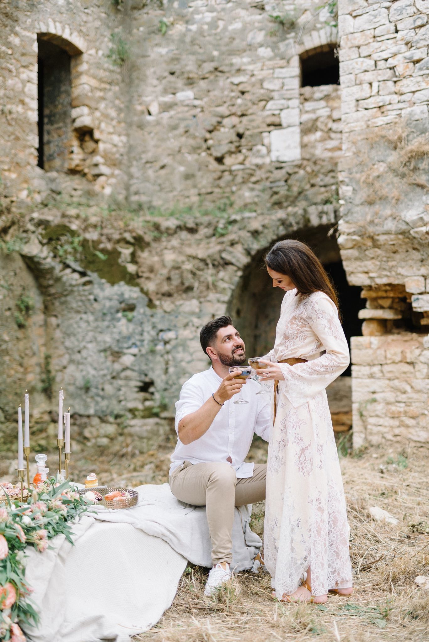 engagement shoot inside pantocrator castle in preveza greece