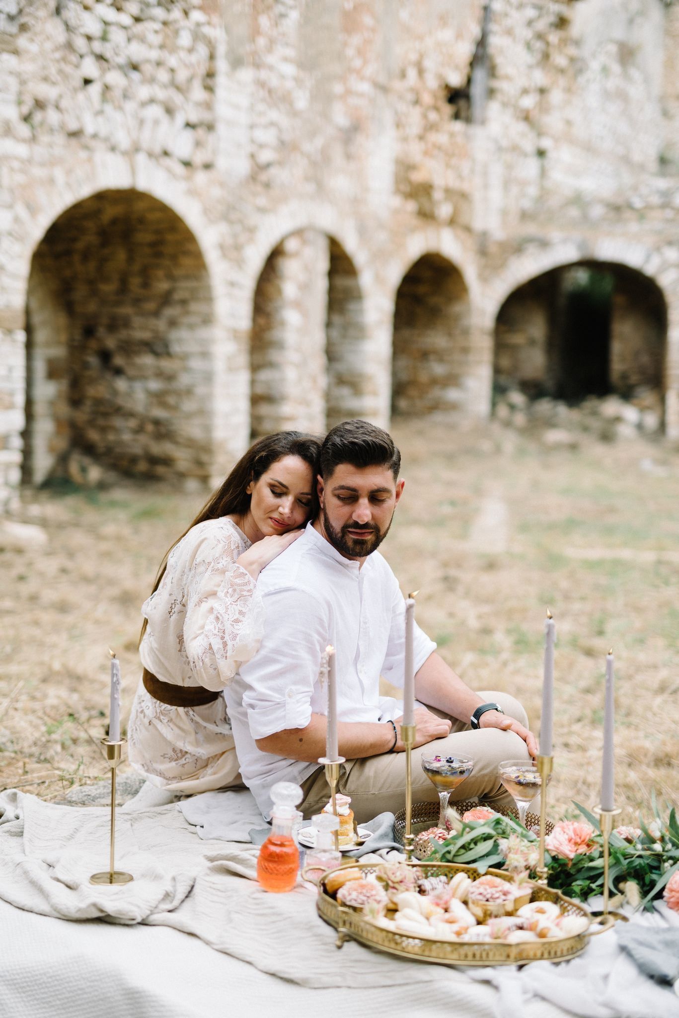 engagement shoot inside pantocrator castle in preveza greece