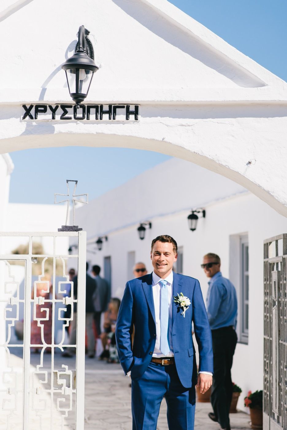 groom waiting his bride for their wedding