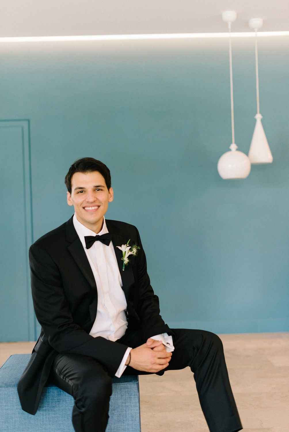 groom portrait