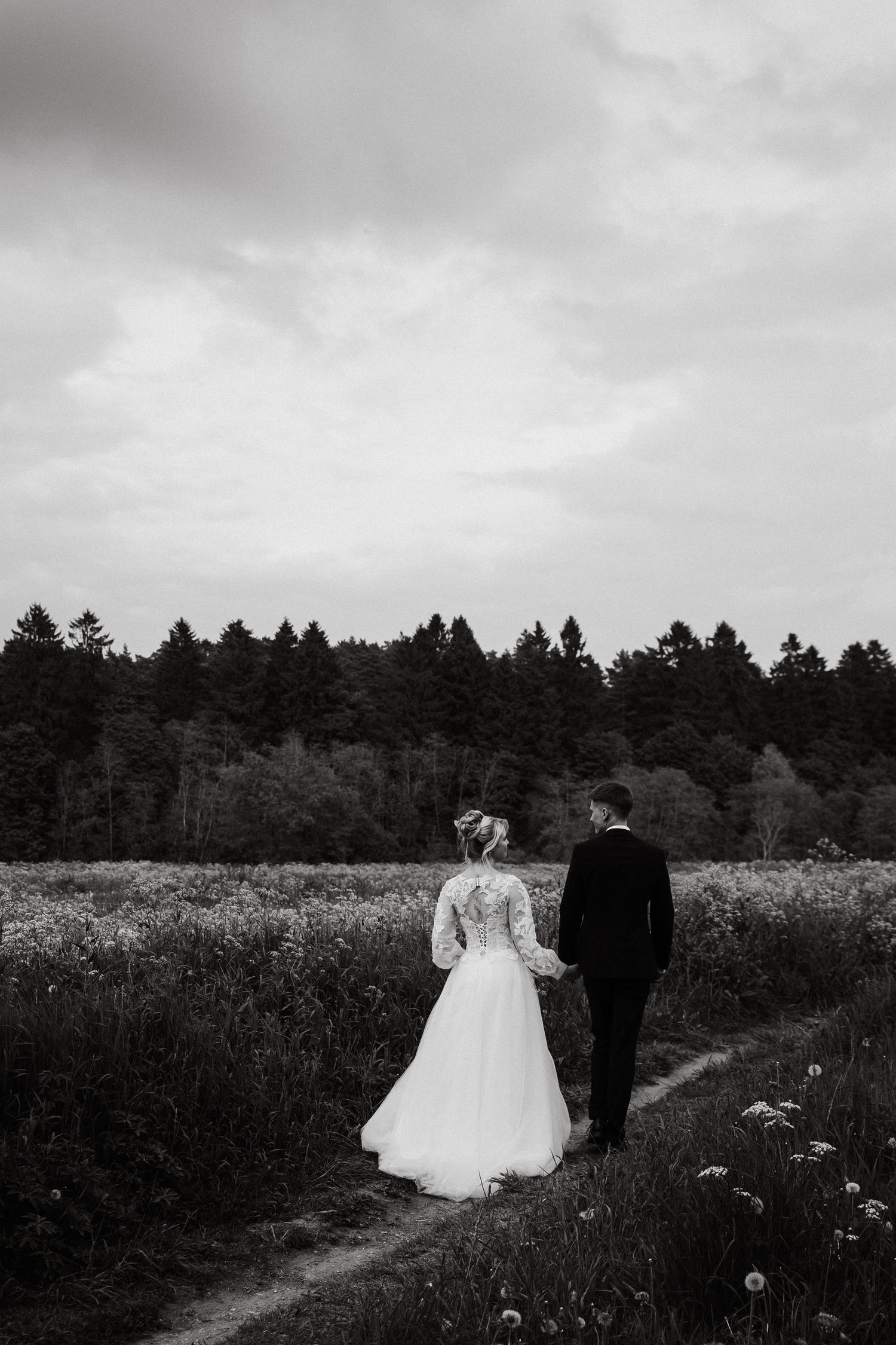 Romantic and emotional wedding photography capturing timeless love stories across Europe on digital and 35mm film.