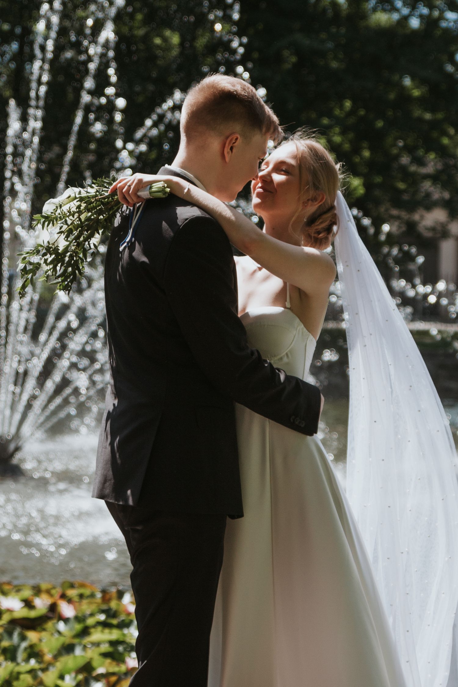 pulmafotograaf, fotograaf tallinnas, ilupildid stuudios, fotograaf eestis, eesti fotograafid, eesti pulmafotograafid